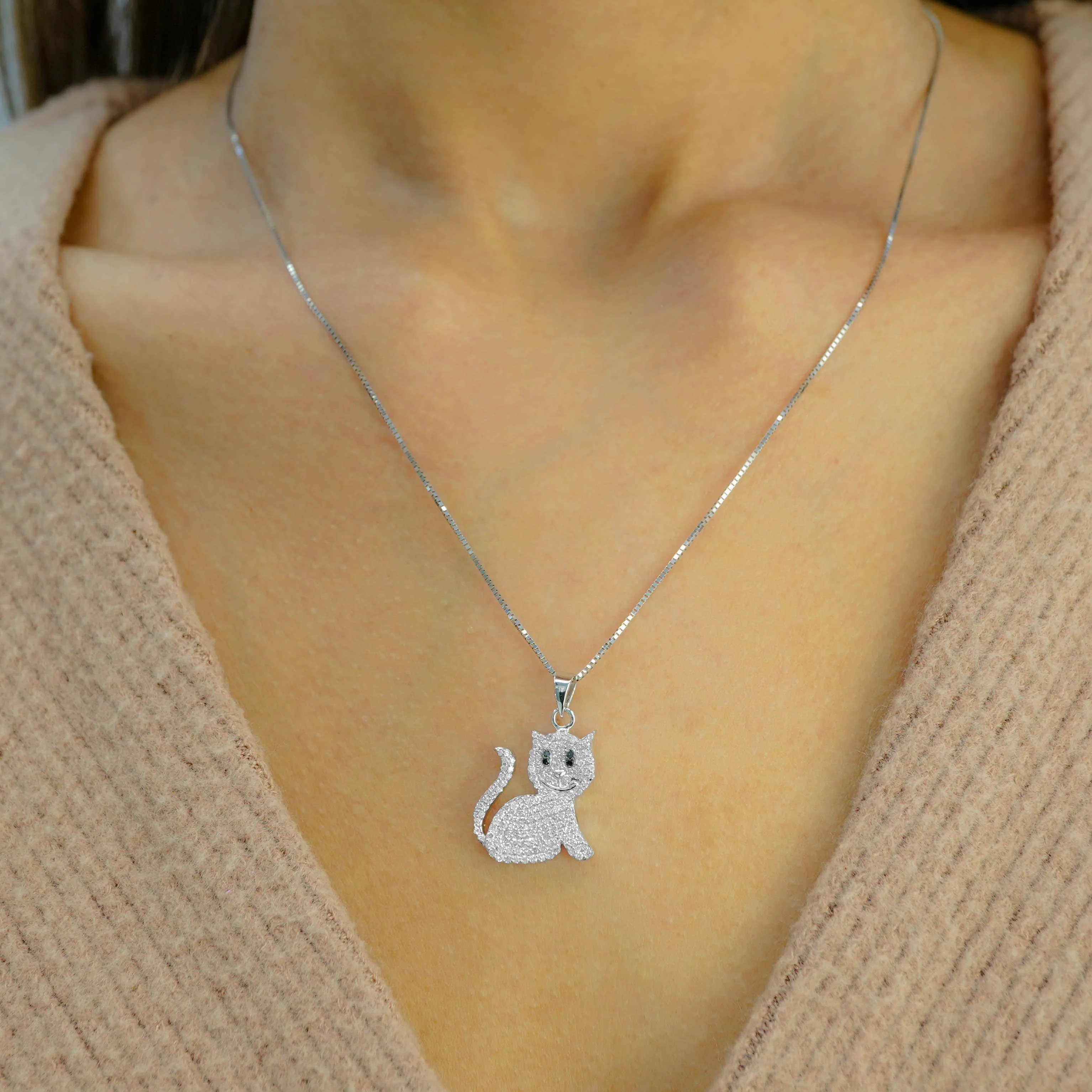 10K Gold CAT Diamond Pendant 0.58 CT - Image 5
