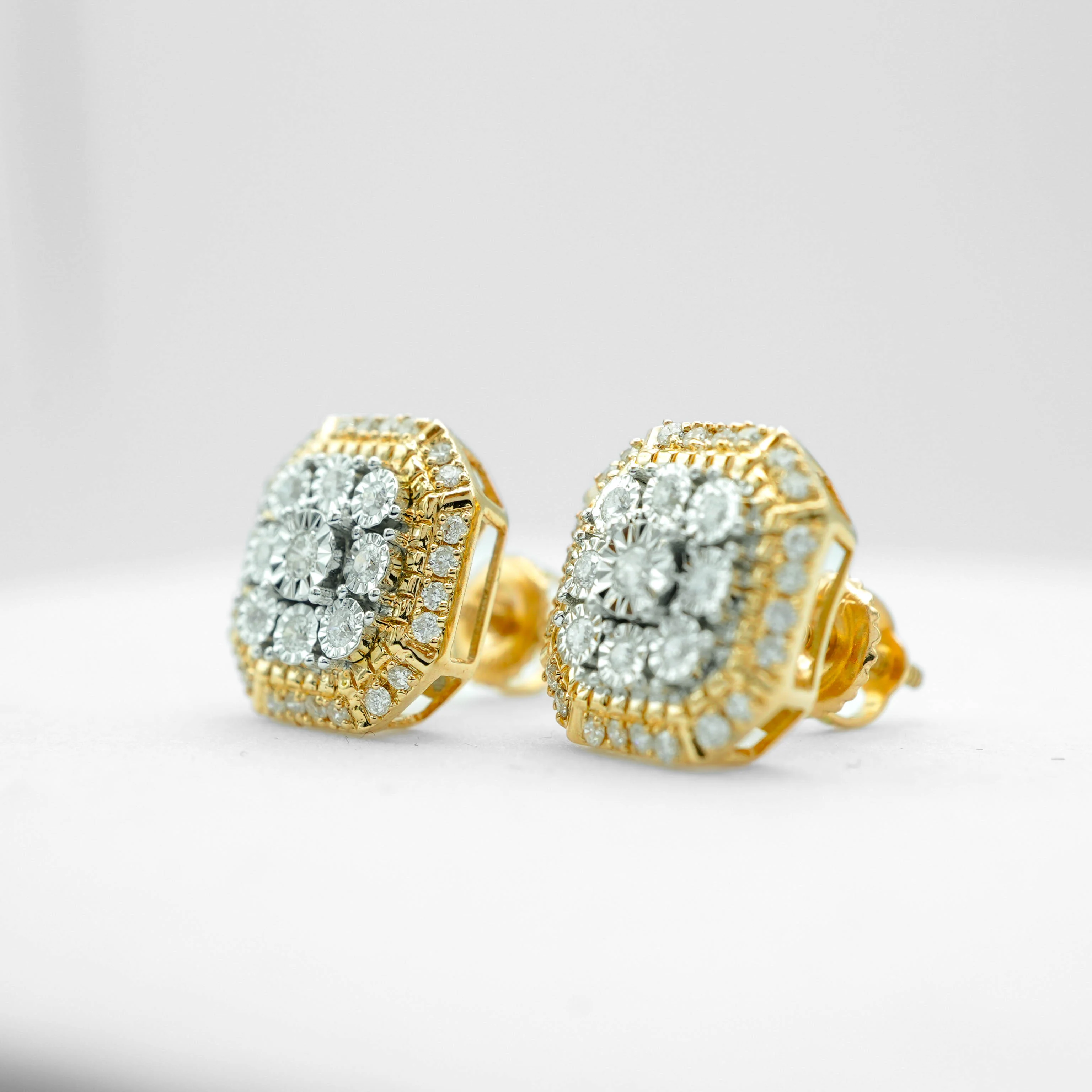 10K Gold Diamond Stud Earrings 0.30 CT - Image 3
