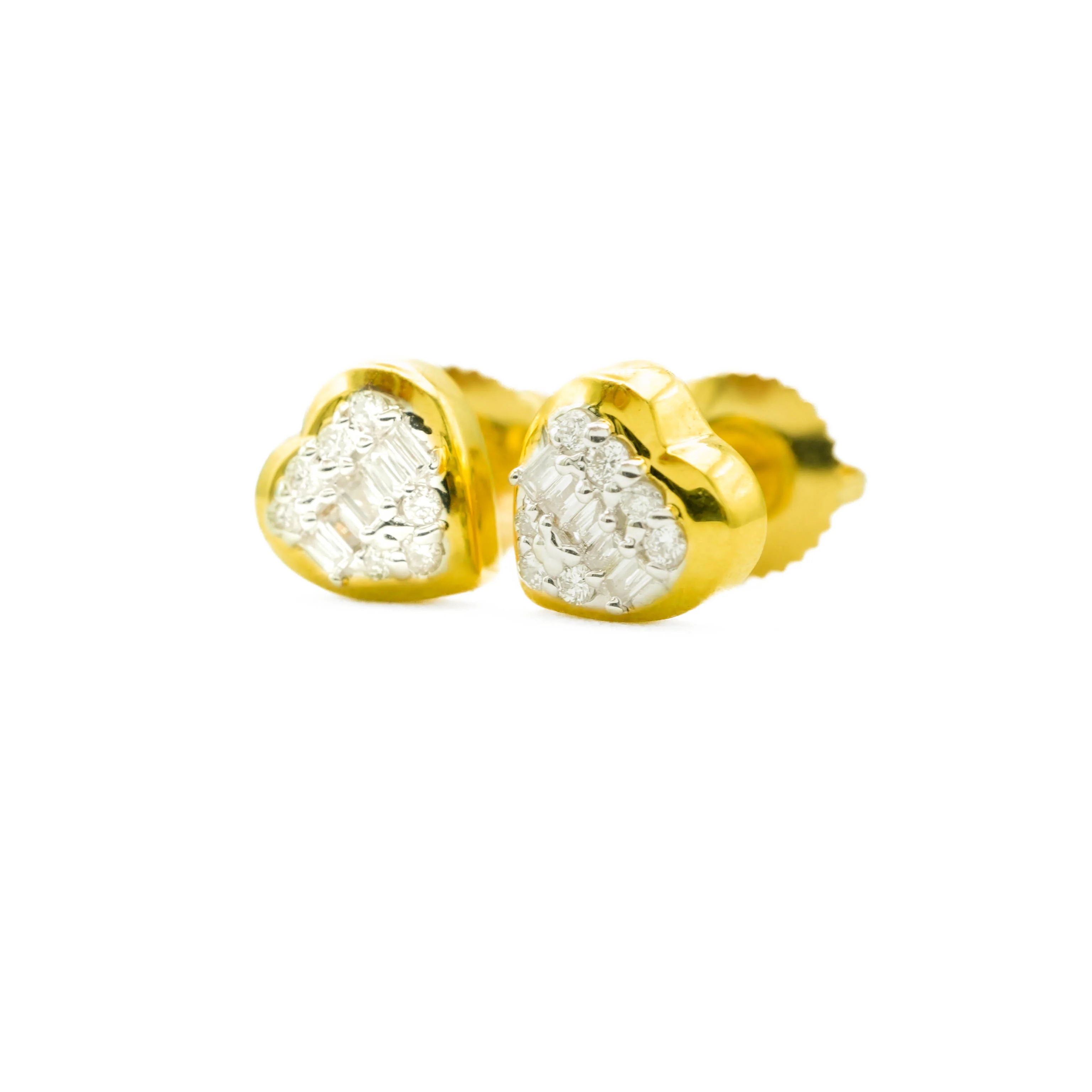 14K Gold Diamond Stud Earrings 0.13 CT - Image 3