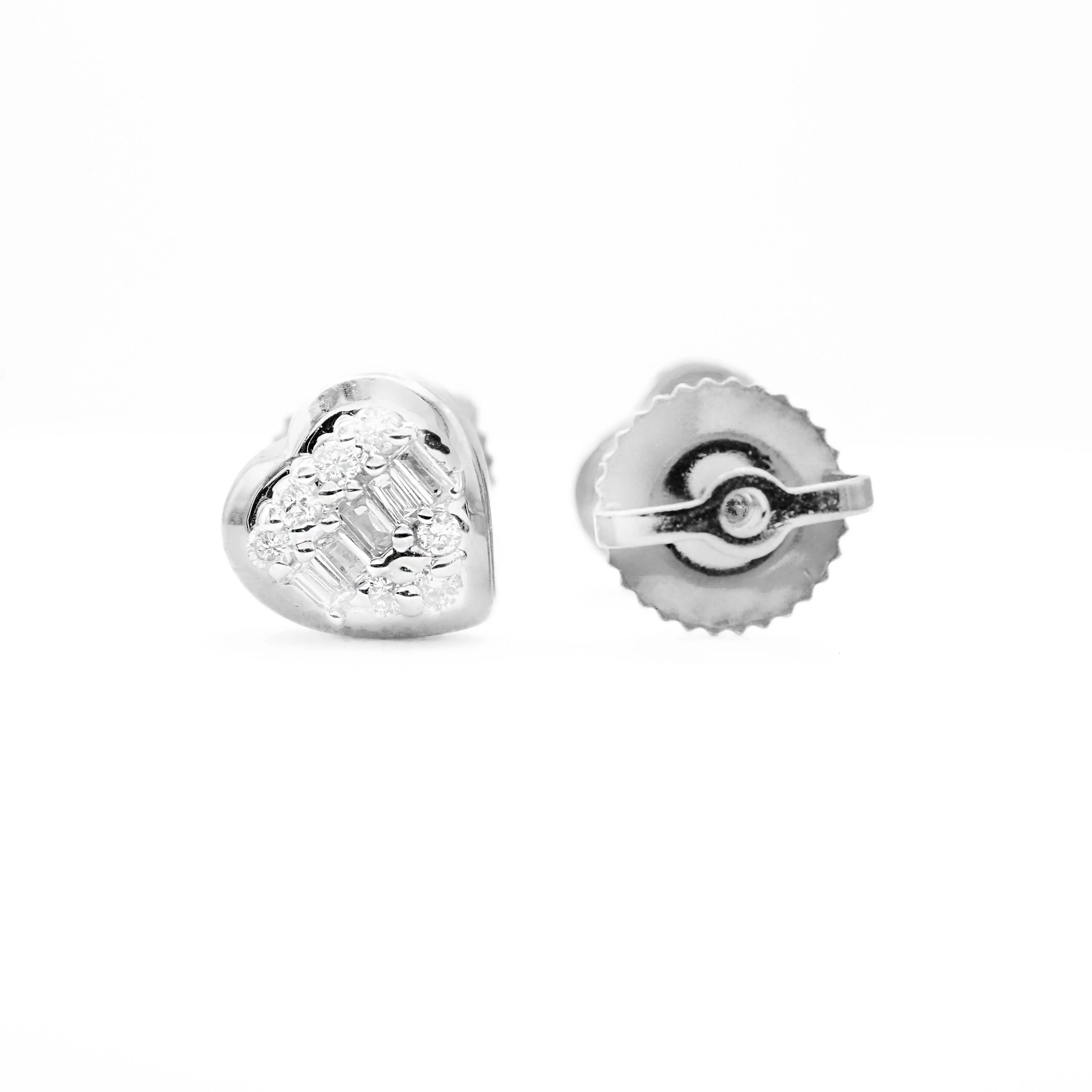 14K Gold Diamond Stud Earrings 0.13 CT - Image 9