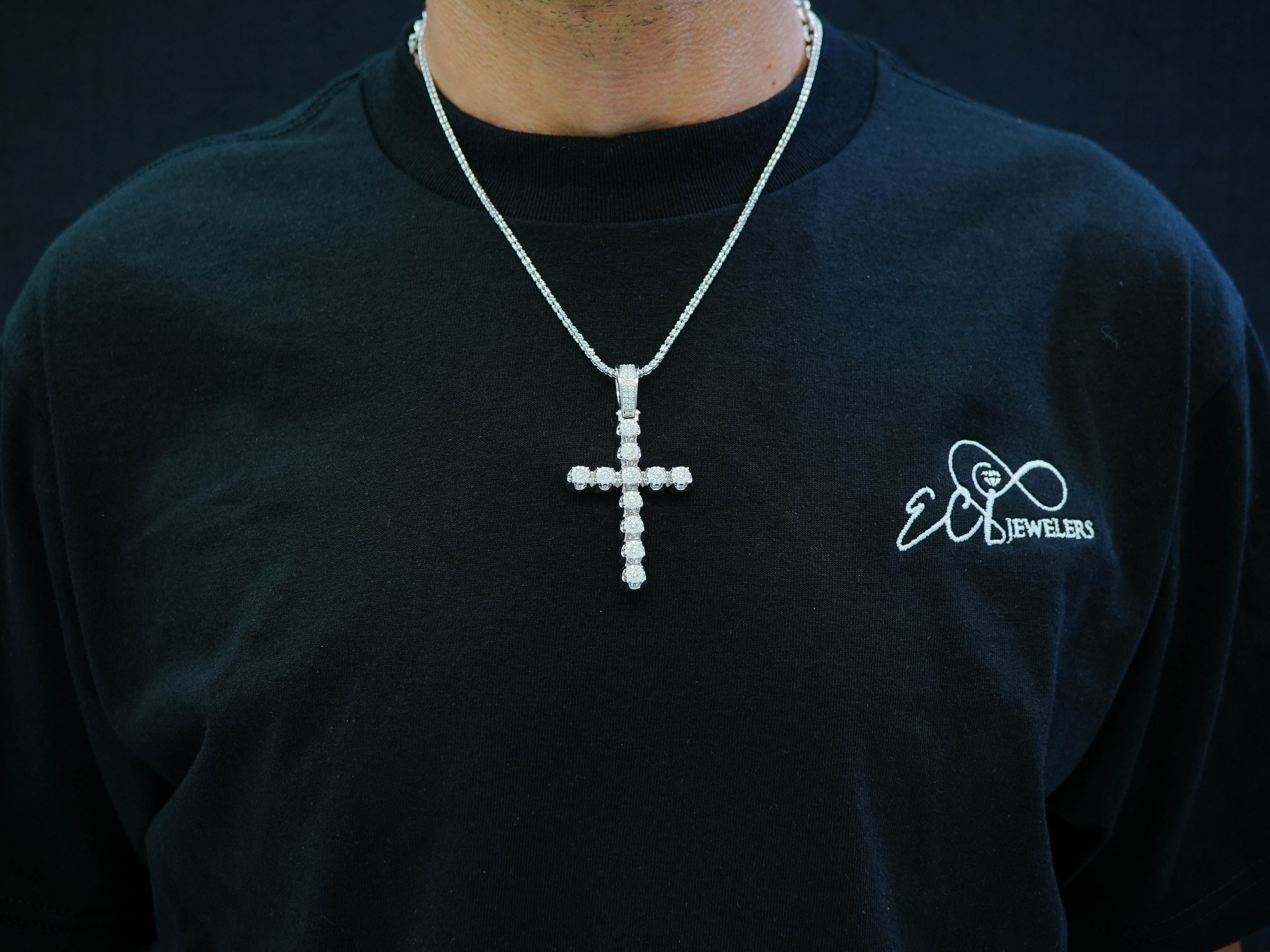 14k White Gold Diamond Cross Pendant 1.79ct - Image 2