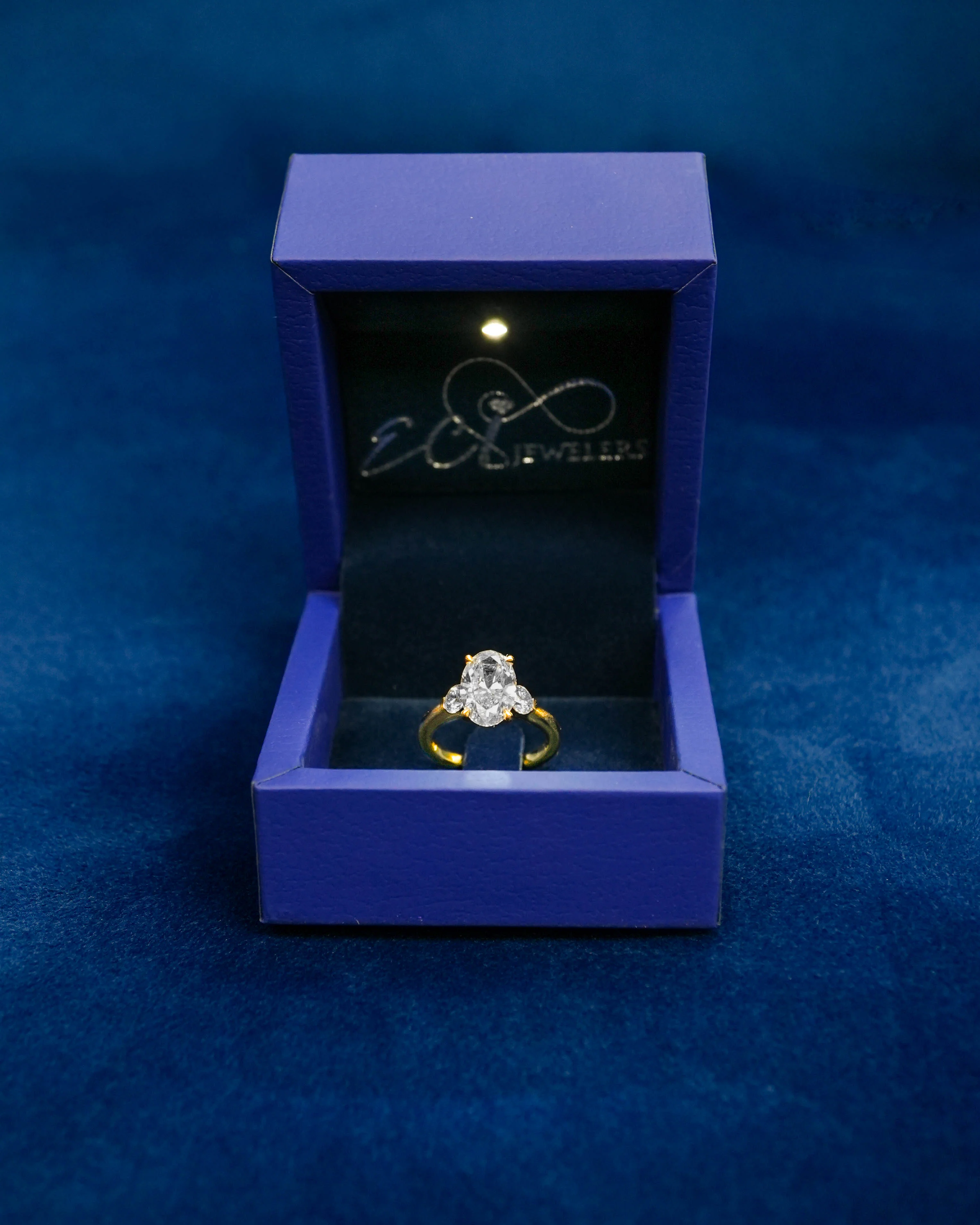 14K Yellow Gold Three Stone with Ovals Engagement Ring 3.50 CT - Image 2