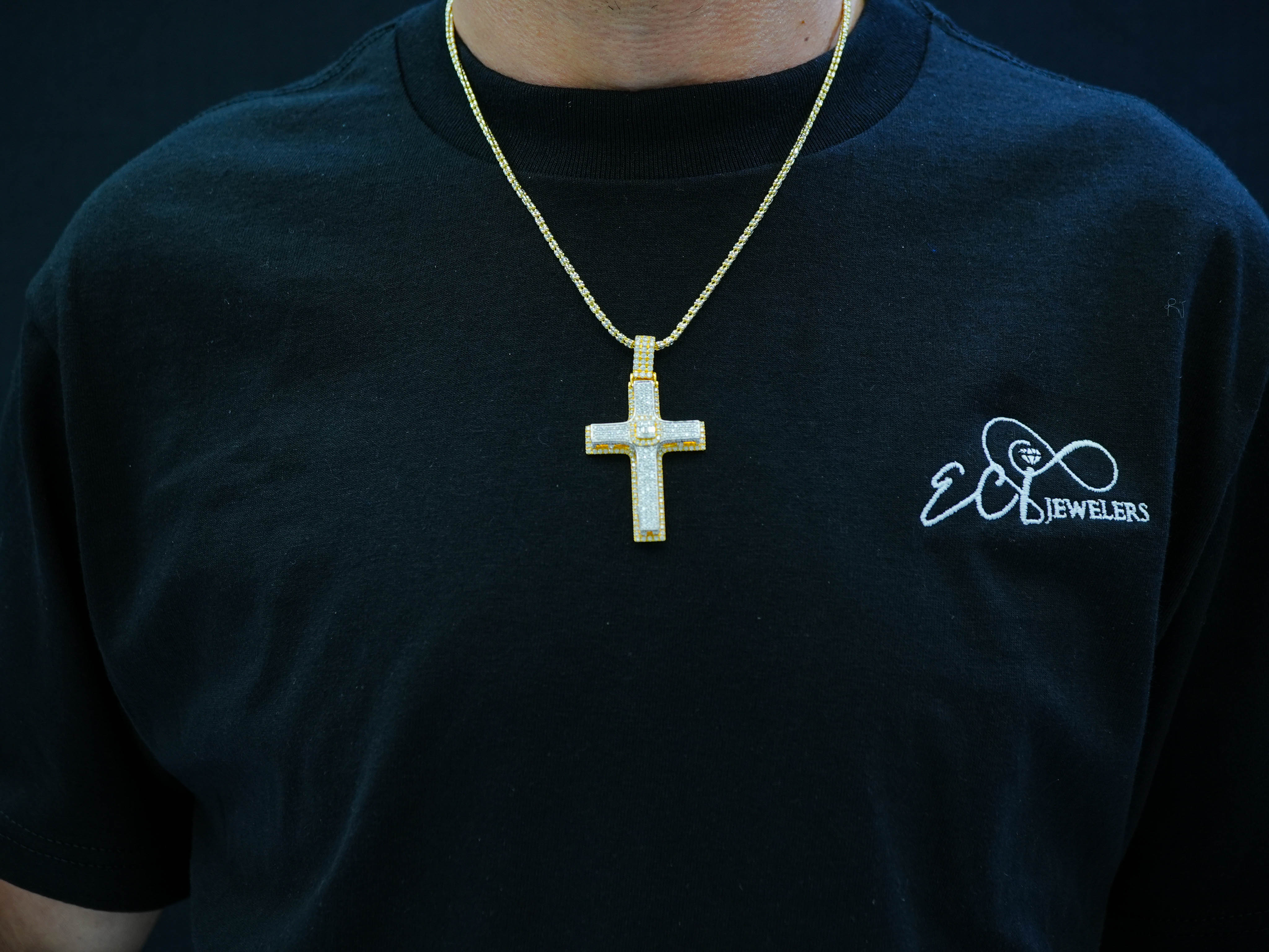 14K Gold Diamond Cross Pendant 3.76 CT - Image 2