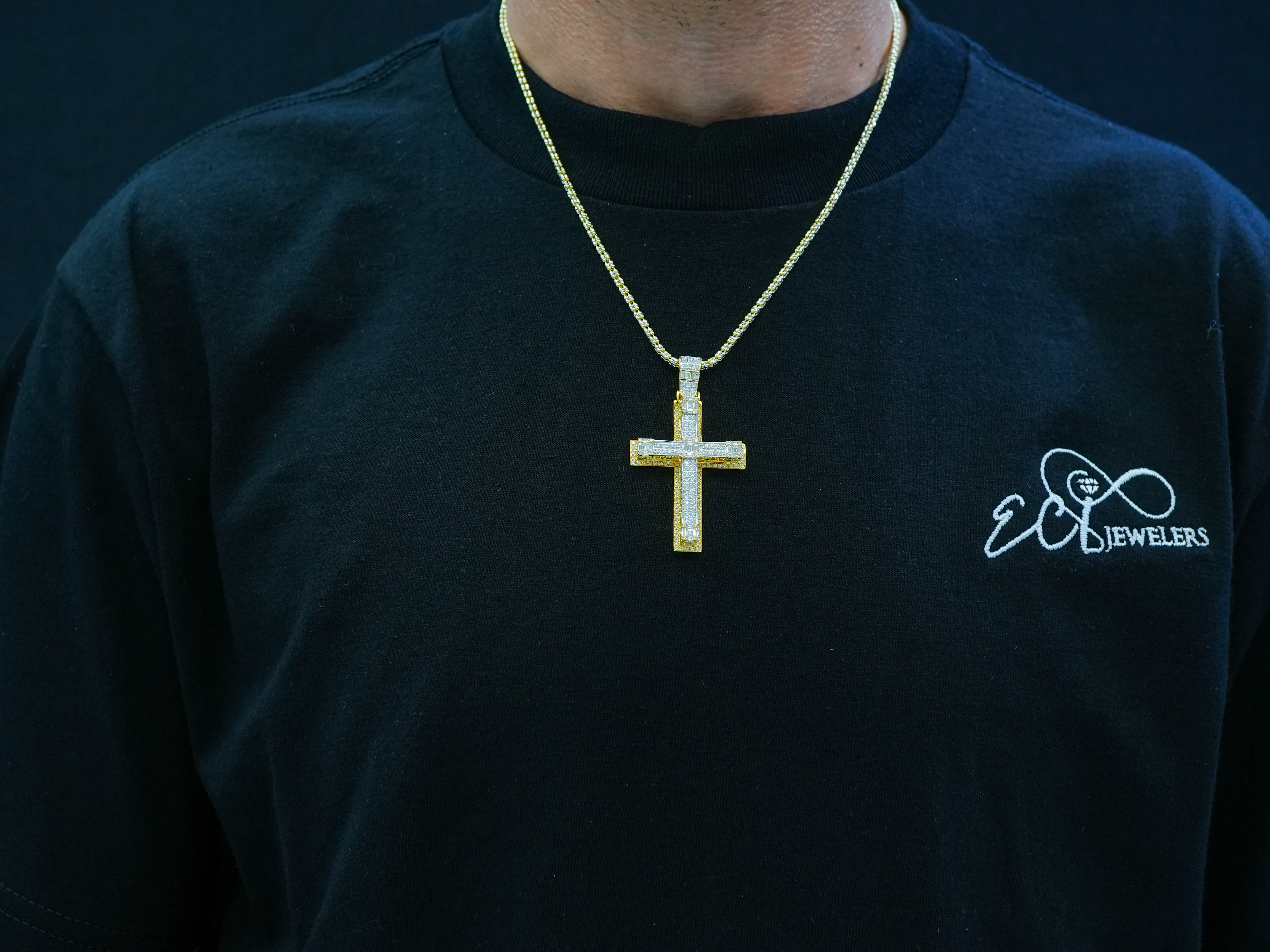 14K Gold Diamond Cross Pendant 3.81 CT - Image 2