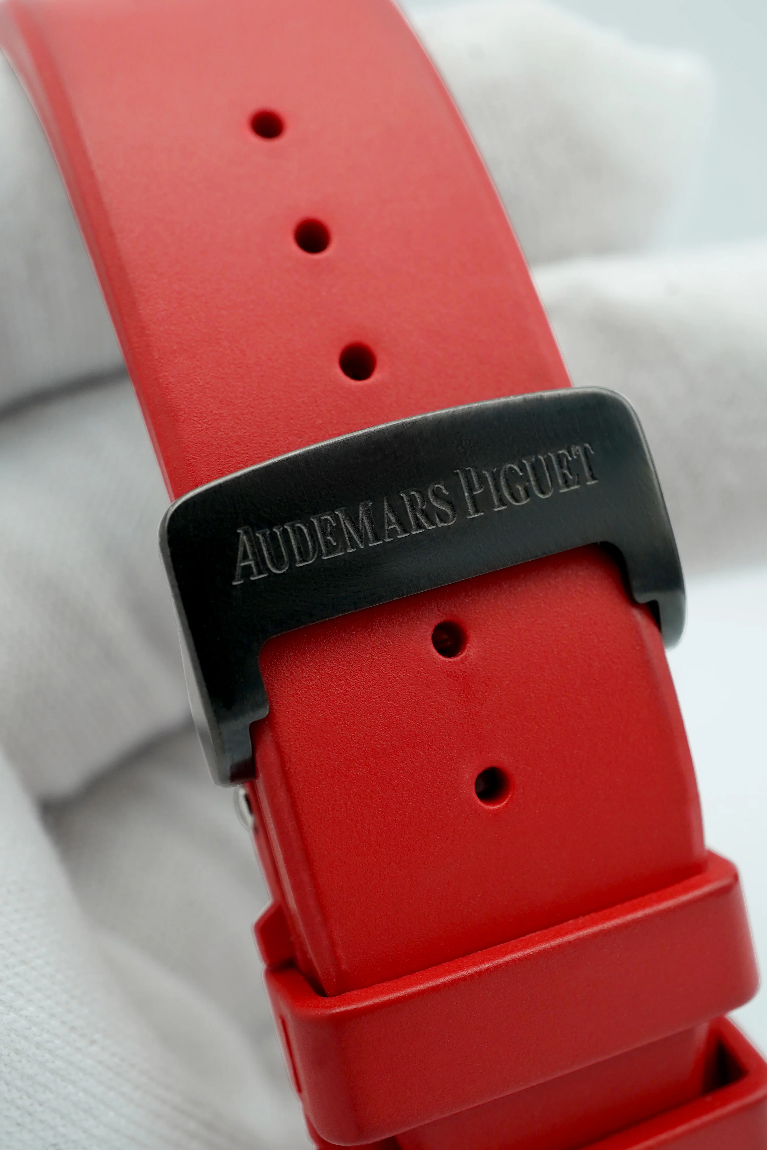Audemars Piguet 26186SN.OO.D101CR.01 Royal Oak Offshore Chronograph 42mm Las Vegas Strip Complete Set 2010 - Image 6
