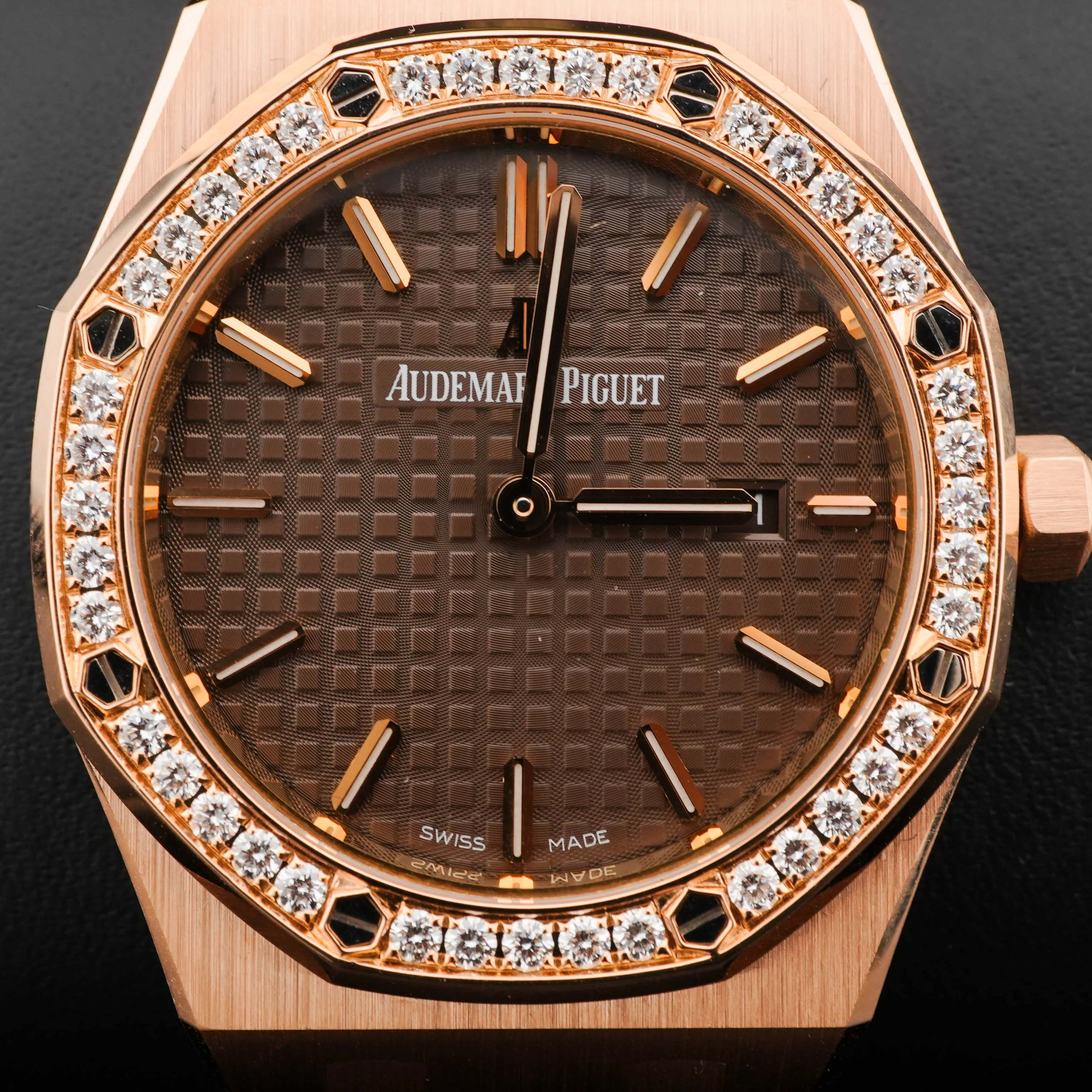 Audemars Piguet 67651OR.ZZ.D080CA.01 Royal Oak 33 mm 18K Rose Gold Diamond Bezel Brown Dial Box 2016 - Image 3