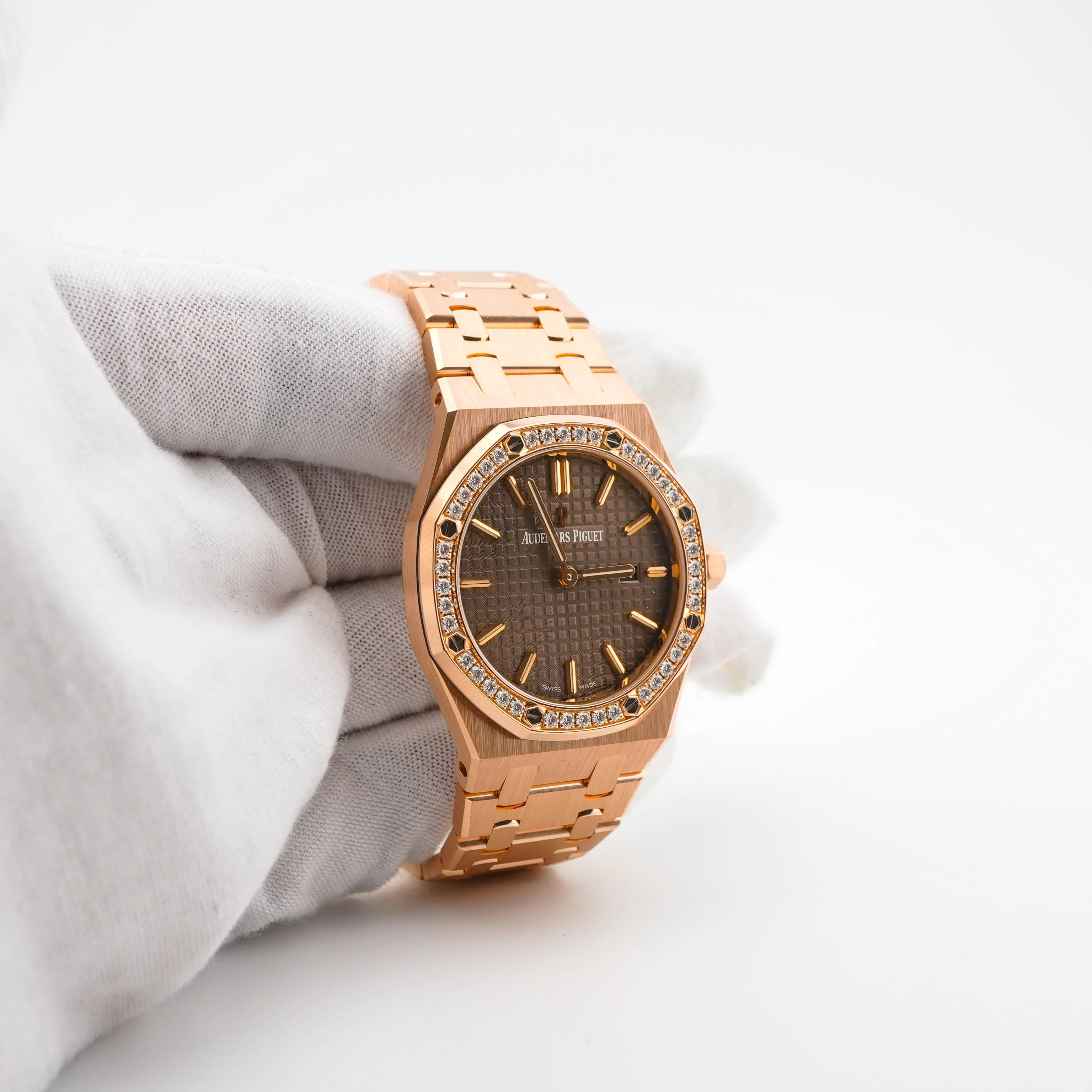 Audemars Piguet 67651OR.ZZ.D080CA.01 Royal Oak 33 mm 18K Rose Gold Diamond Bezel Brown Dial Box 2016 - Image 4