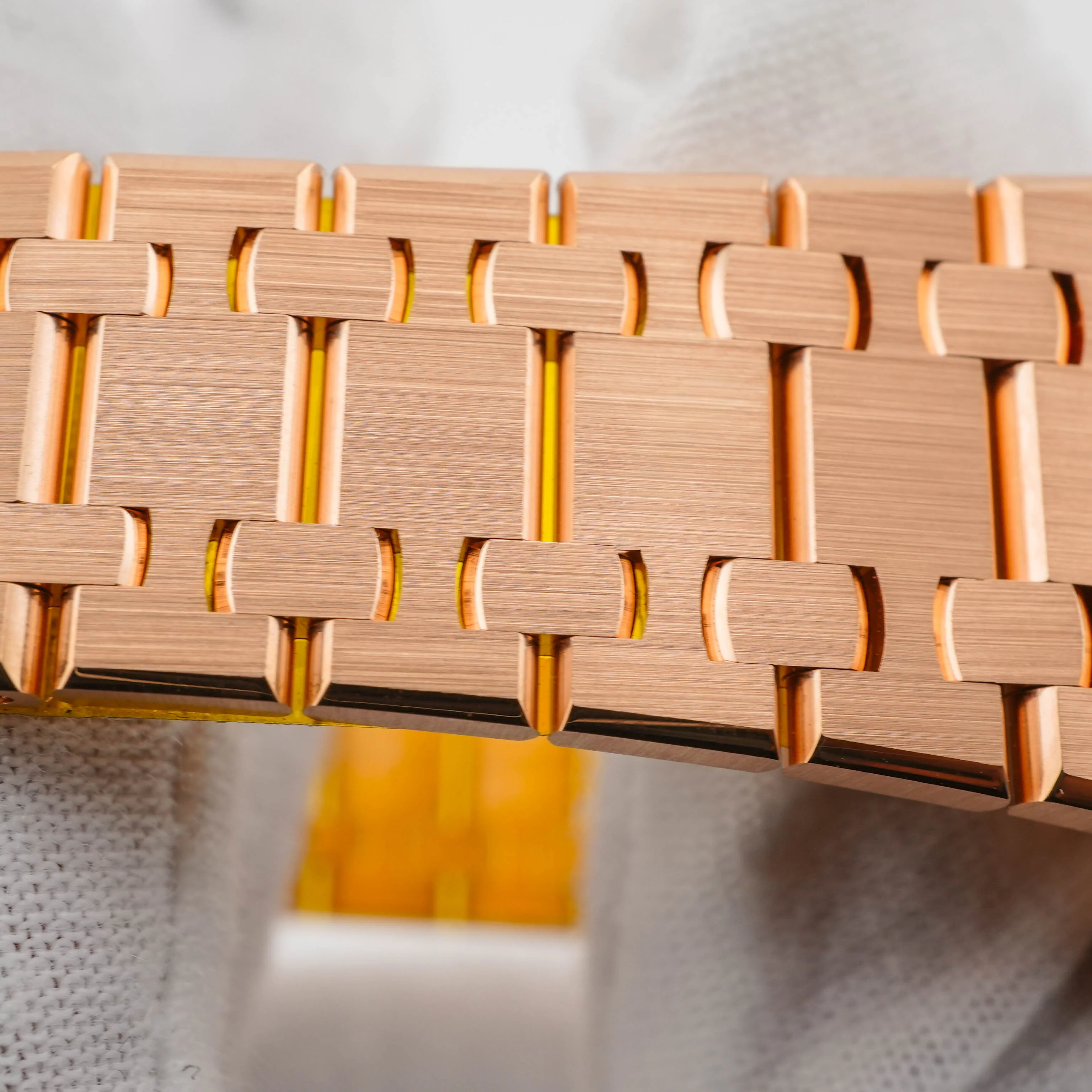 Audemars Piguet 67651OR.ZZ.D080CA.01 Royal Oak 33 mm 18K Rose Gold Diamond Bezel Brown Dial Box 2016 - Image 7