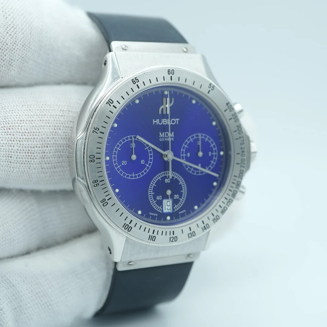 Hublot 1621.1 Classic Chronograph Quartz Blue Dial Black Rubber Strap Unisex Watch 1990 - Image 4