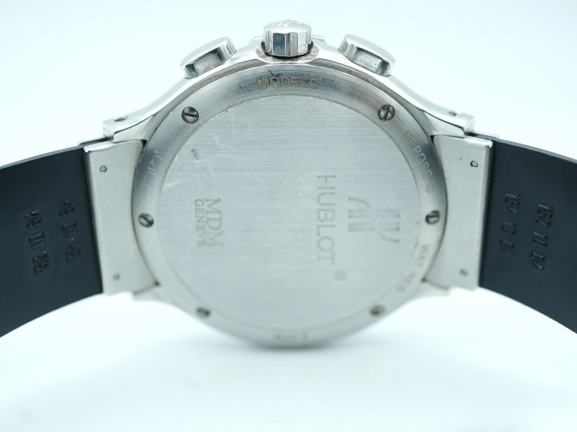 Hublot 1640.1 Elegant Chronograph MDM Factory Diamond Bezel MOP Dial Black Rubber Strap 1990 - Image 10