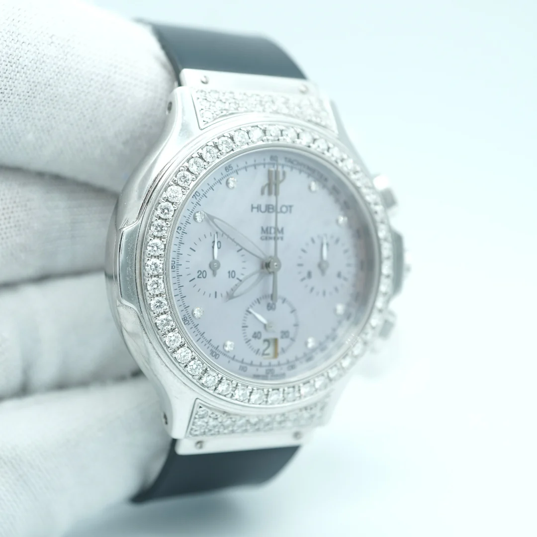 Hublot 1640.1 Elegant Chronograph MDM Factory Diamond Bezel MOP Dial Black Rubber Strap 1990 - Image 4