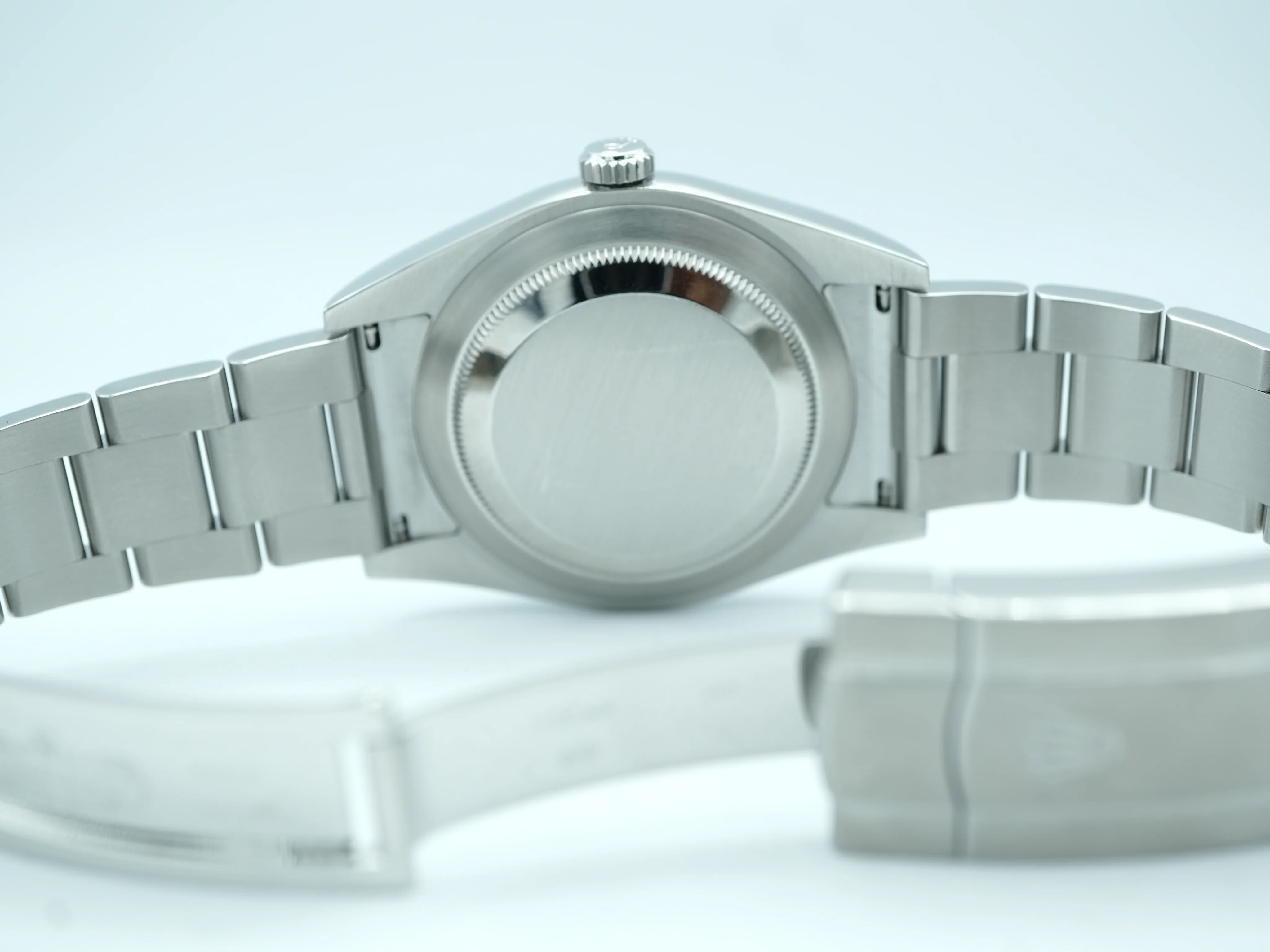 Rolex 114300 Oyster Perpetual 39 mm Smooth Bezel Blue Dial Oyster Bracelet Complete Set 2015 - Image 11