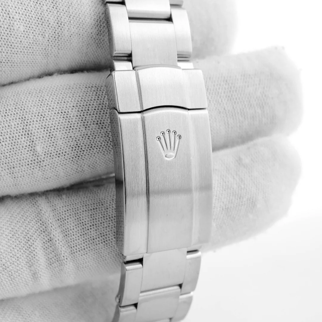 Rolex 114300 Oyster Perpetual 39 mm Smooth Bezel Blue Dial Stainless Steel Box & CPO Card - Image 5