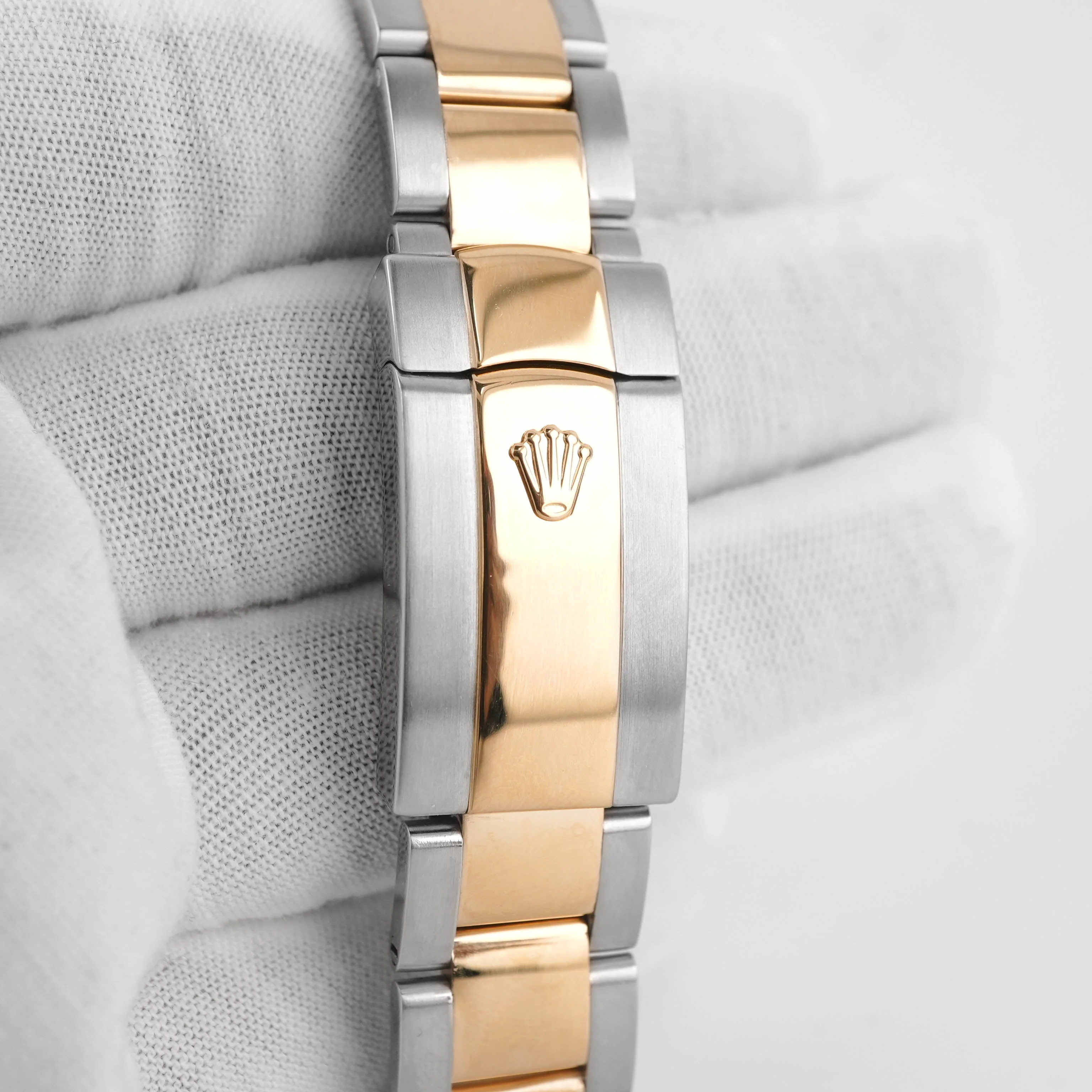 Rolex 116333 Datejust II 41 mm Champagne Diamond Dial Oyster Bracelet Box and Papers 2012 - Image 5