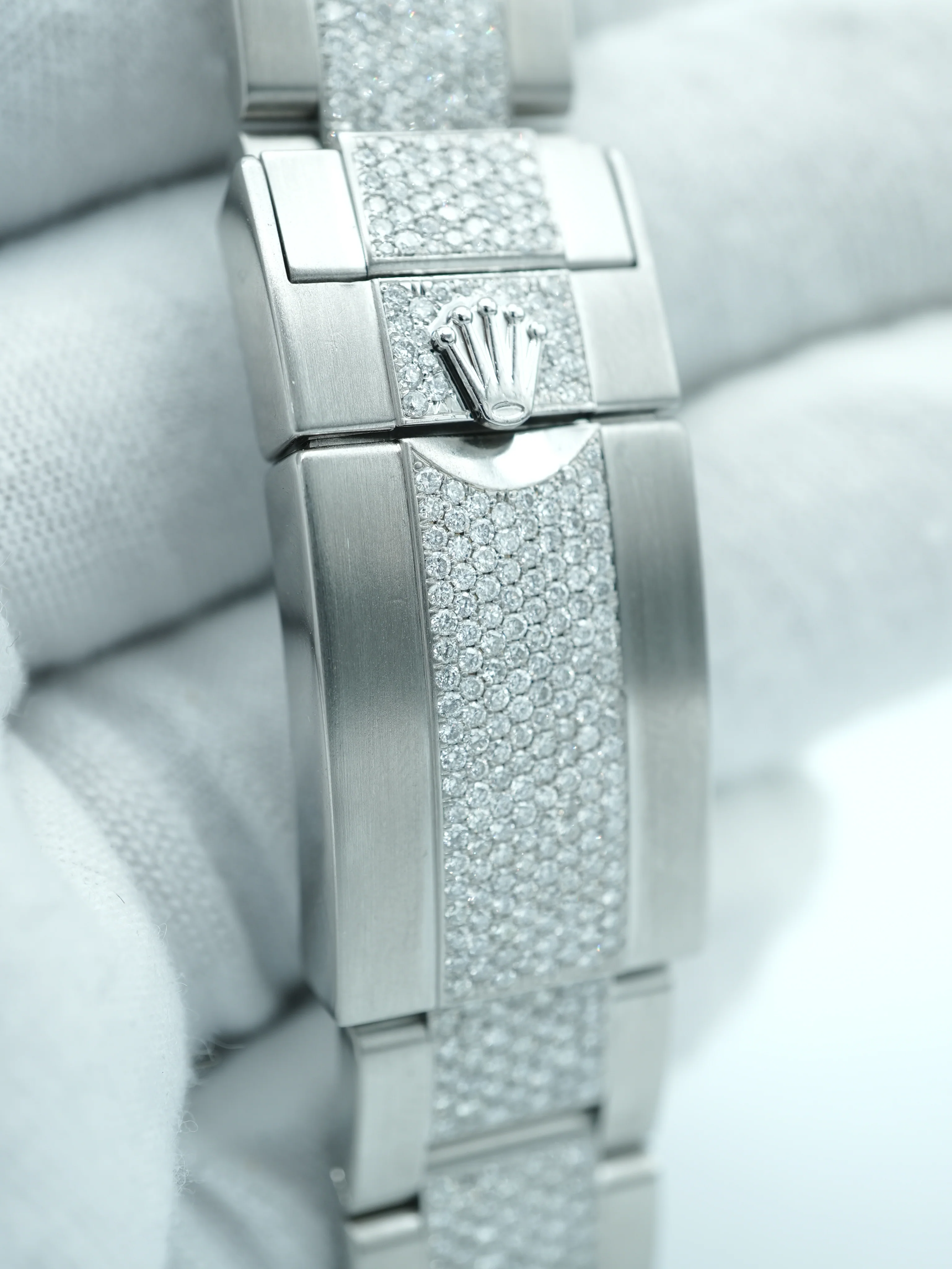 Rolex 116710LN GMT-Master II 40 mm Custom Diamond Bezel Black Dial Oyster Pave Bracelet Complete Set 2017 - Image 10