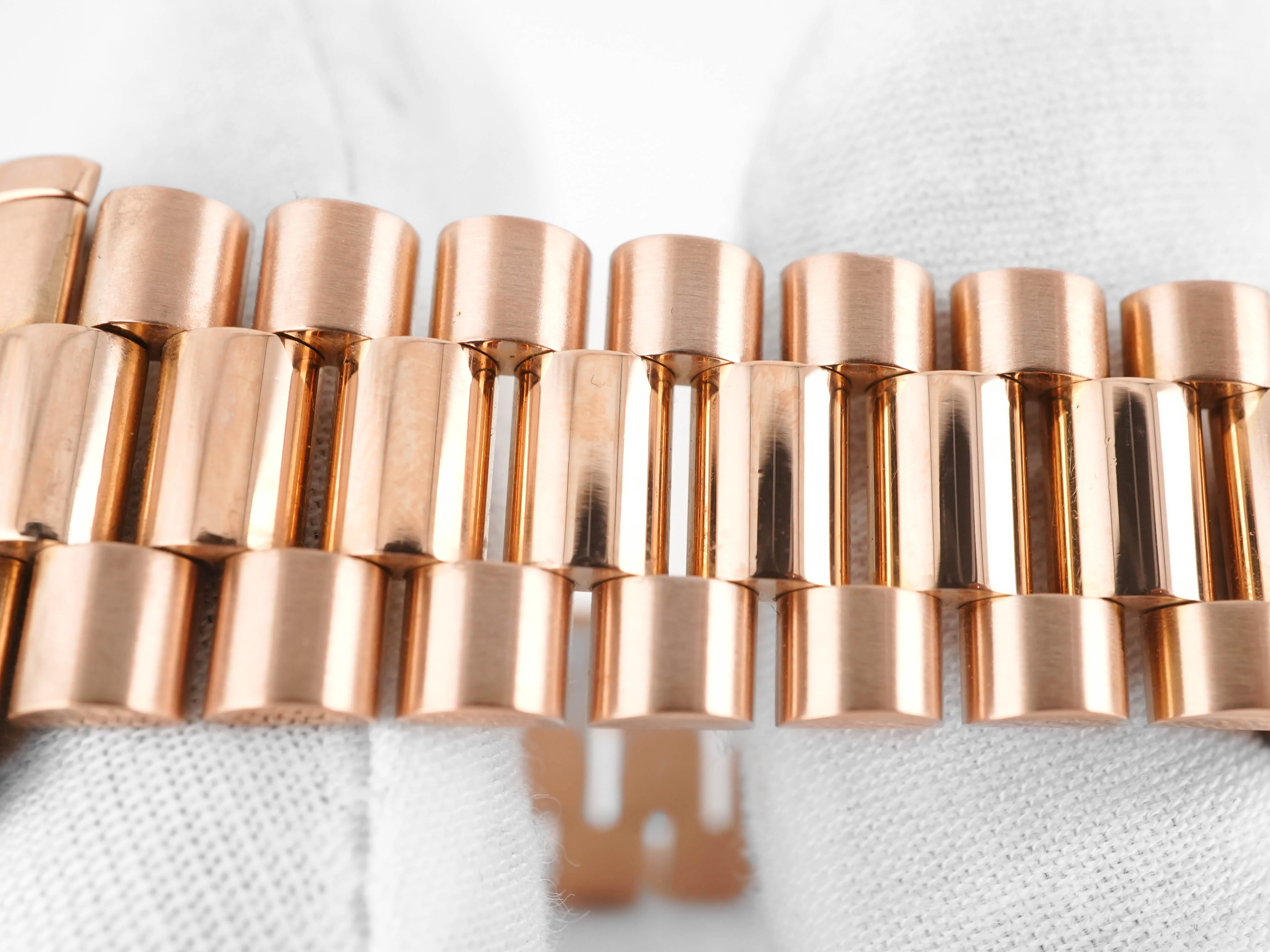 Rolex 118235 Day-Date 36 mm 18K Rose Gold Pink Champagne Diamond Dial President Bracelet 2005 - Image 6