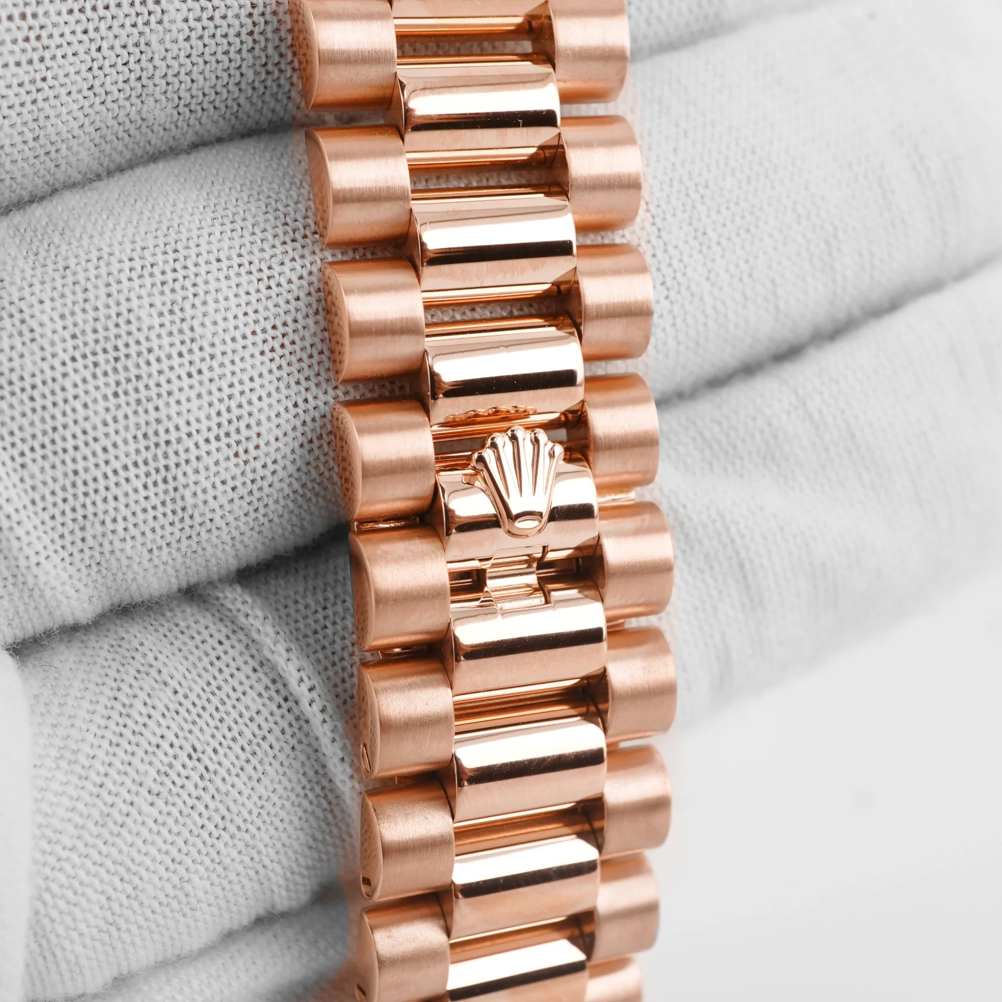 Rolex 118235 Day-Date 36 mm Chocolate Brown Diamond Dial President Bracelet Box and Papers 2013 - Image 5