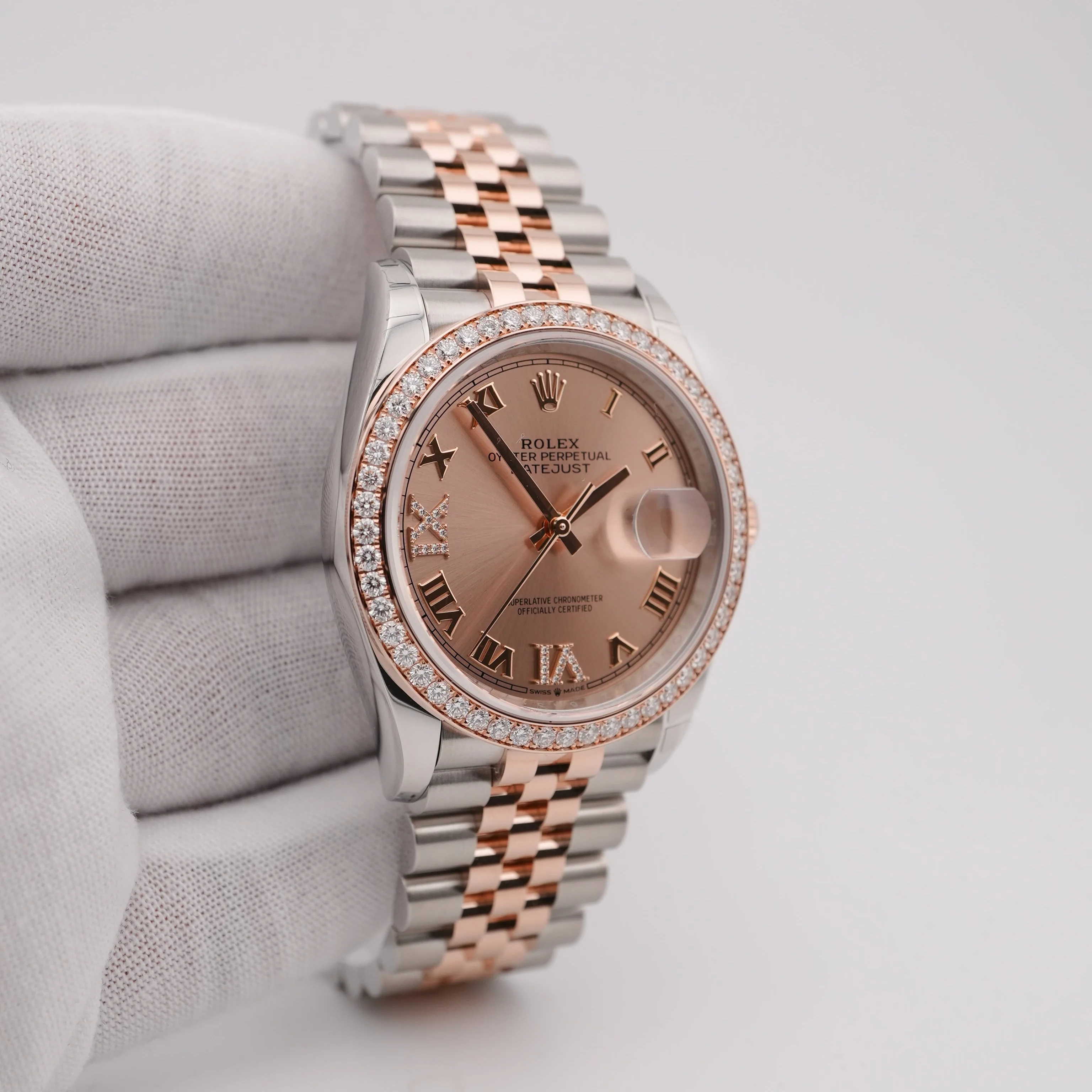 Rolex 126281RBR Datejust 36 mm 18K Rose Gold Rose Roman Dial Jubilee Bracelet Box and Papers 2025 - Image 4
