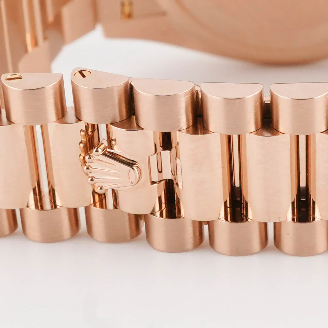 Rolex 128235 Day-Date 36 mm 18K Rose Gold Blue Dial President Bracelet Box and Papers 2026 - Image 4