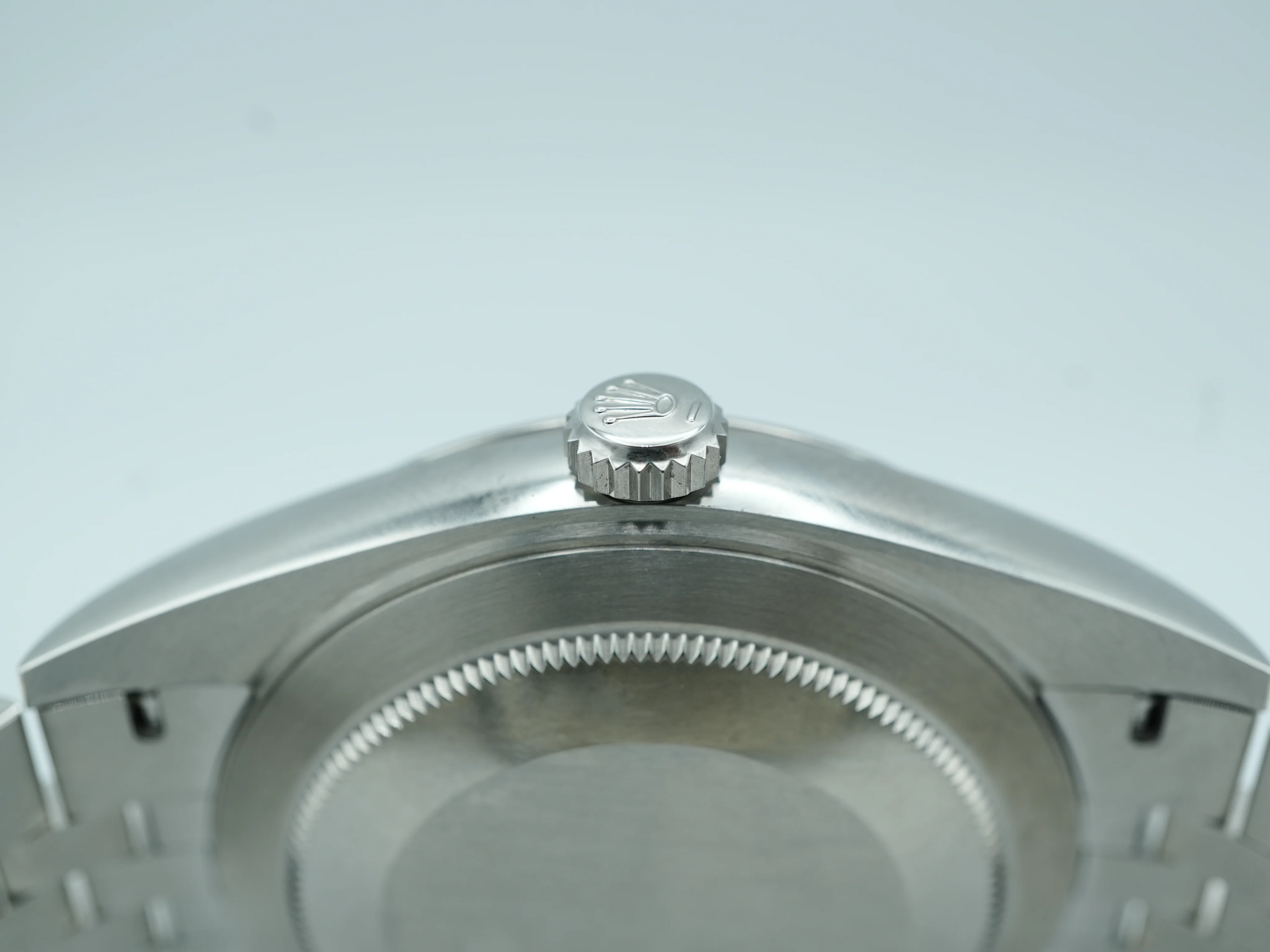 Rolex 126300 Datejust 41 mm Smooth Bezel Wimbledon Dial Jubilee Bracelet Box and Papers 2022 - Image 8