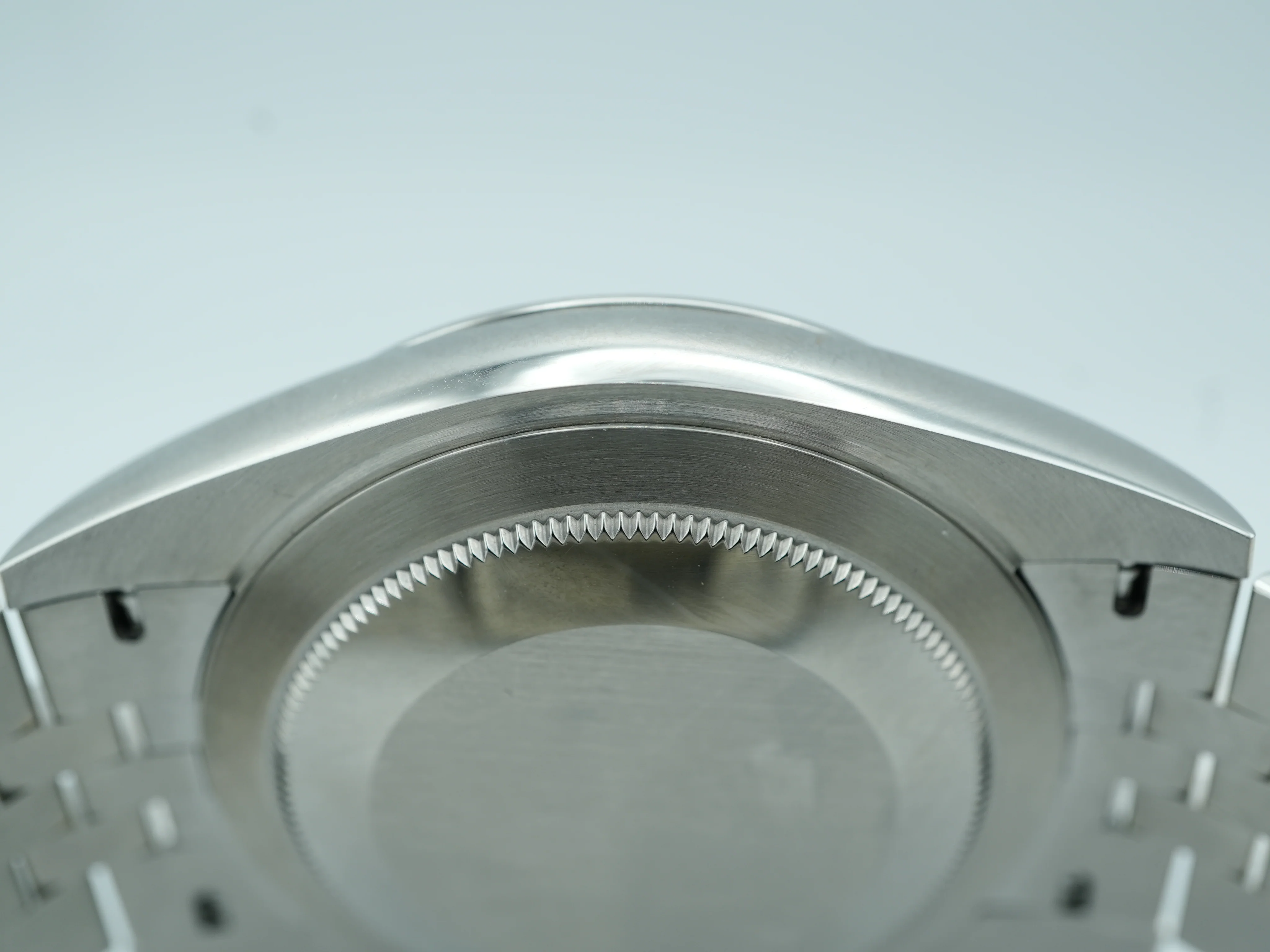 Rolex 126300 Datejust 41 mm Smooth Bezel Wimbledon Dial Jubilee Bracelet Box and Papers 2022 - Image 9
