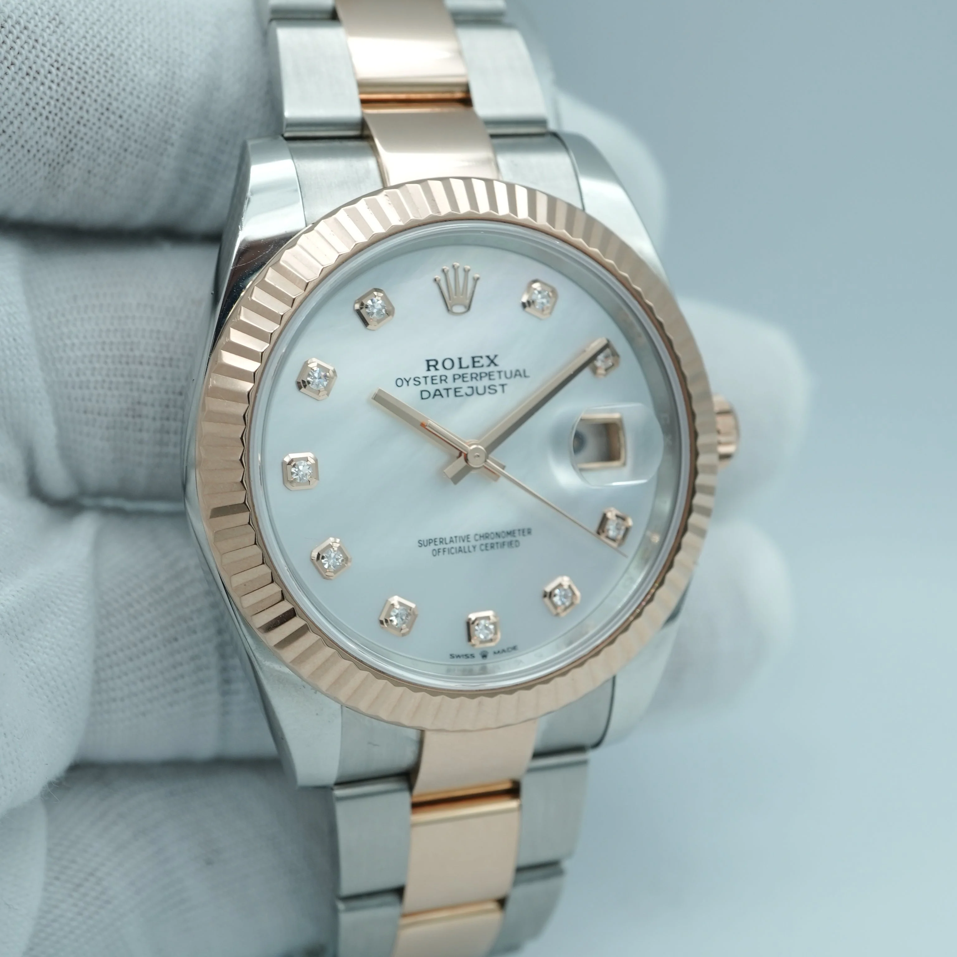 Rolex 126331 Datejust 41 mm 18k Rose Gold Fluted Bezel MOP Factory Diamond Dial Oyster Bracelet 2016 - Image 3