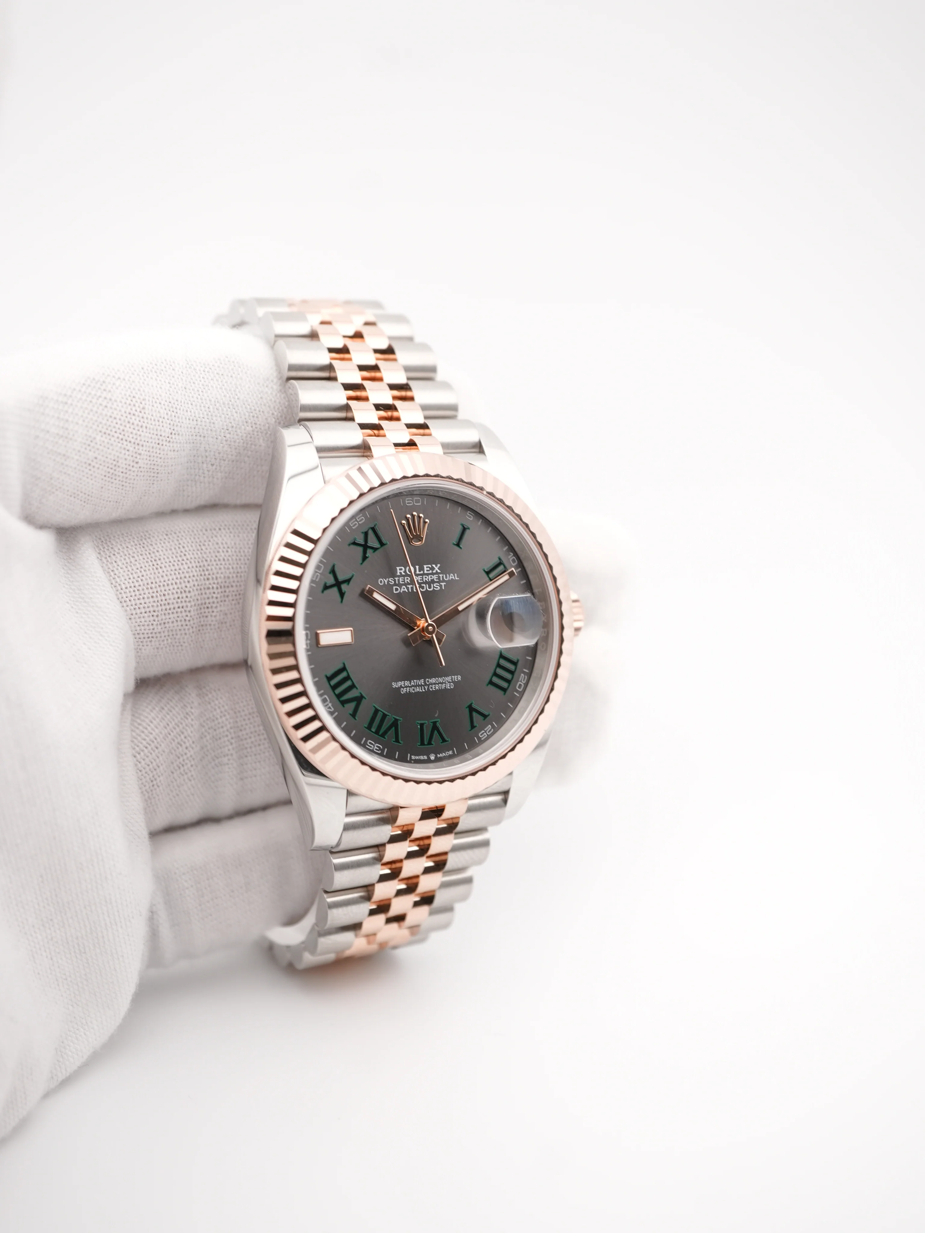 Rolex 126331 Datejust 41 mm 18k Rose Gold Wimbledon Dial Jubilee Bracelet Complete Set 2025 - Image 4