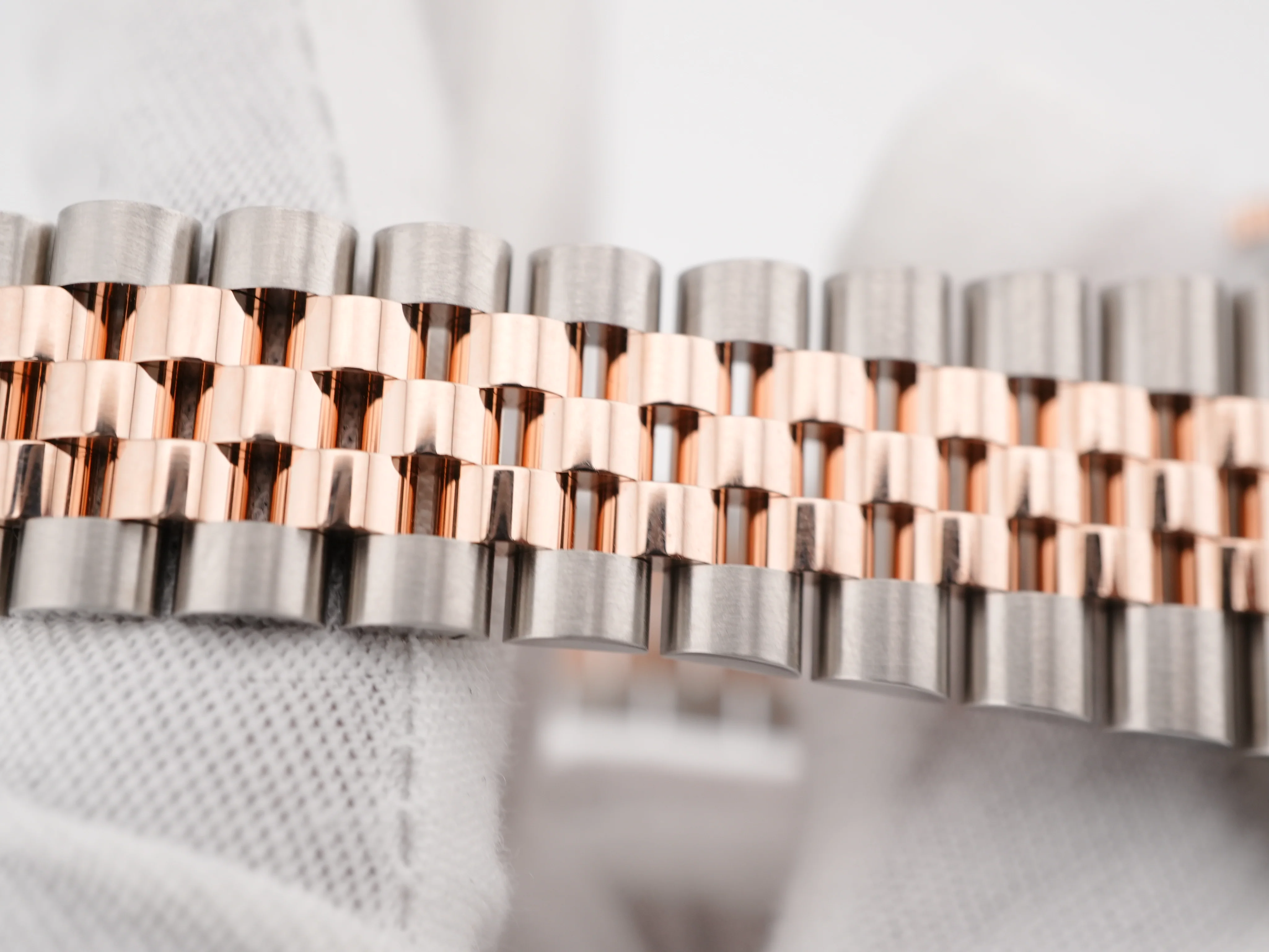 Rolex 126331 Datejust 41 mm 18k Rose Gold Wimbledon Dial Jubilee Bracelet Complete Set 2025 - Image 7