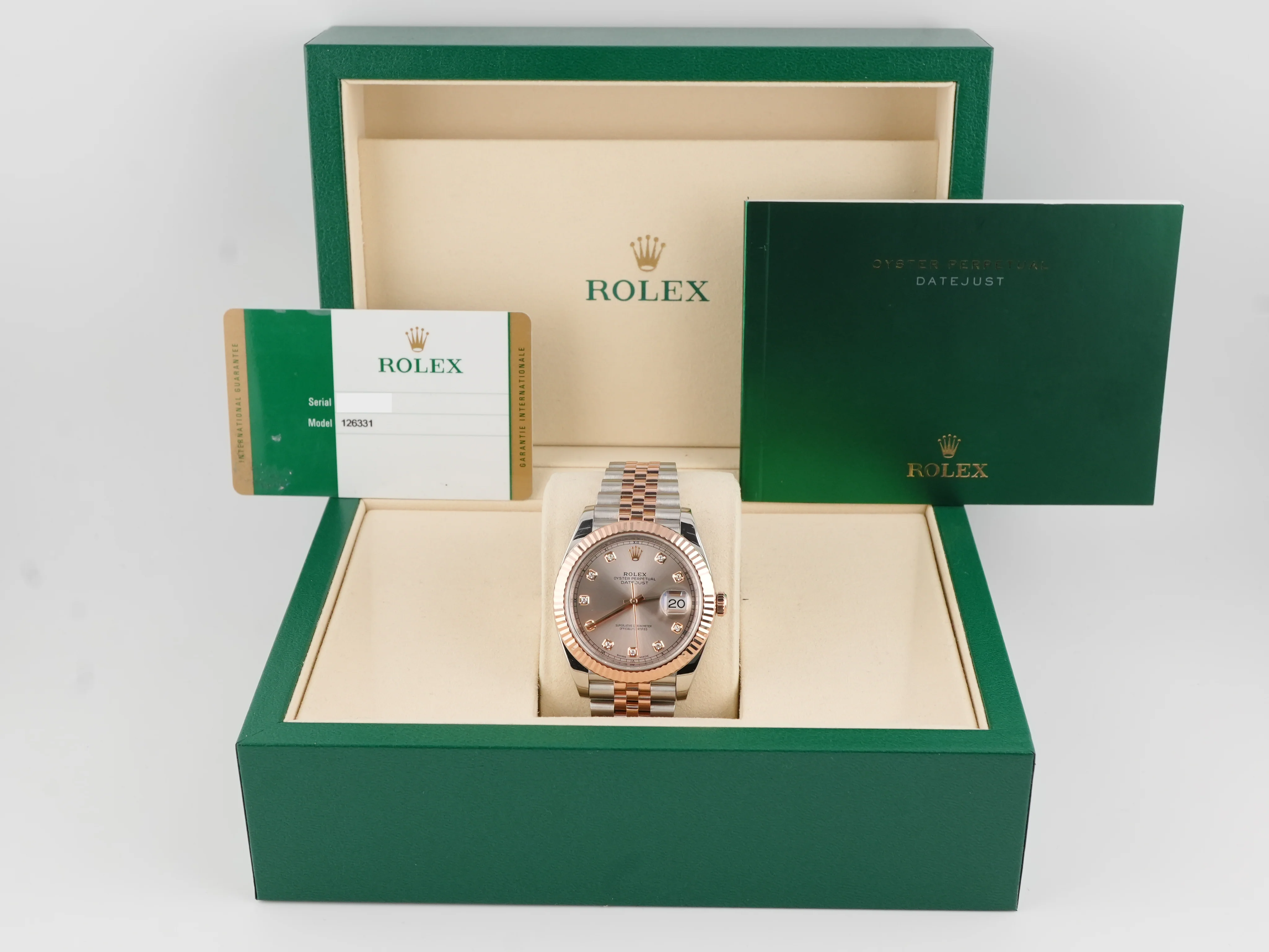 Rolex 126331 Datejust 41 mm Fluted Bezel Sundust Dial Jubilee Bracelet Box and Papers 2017 - Image 2