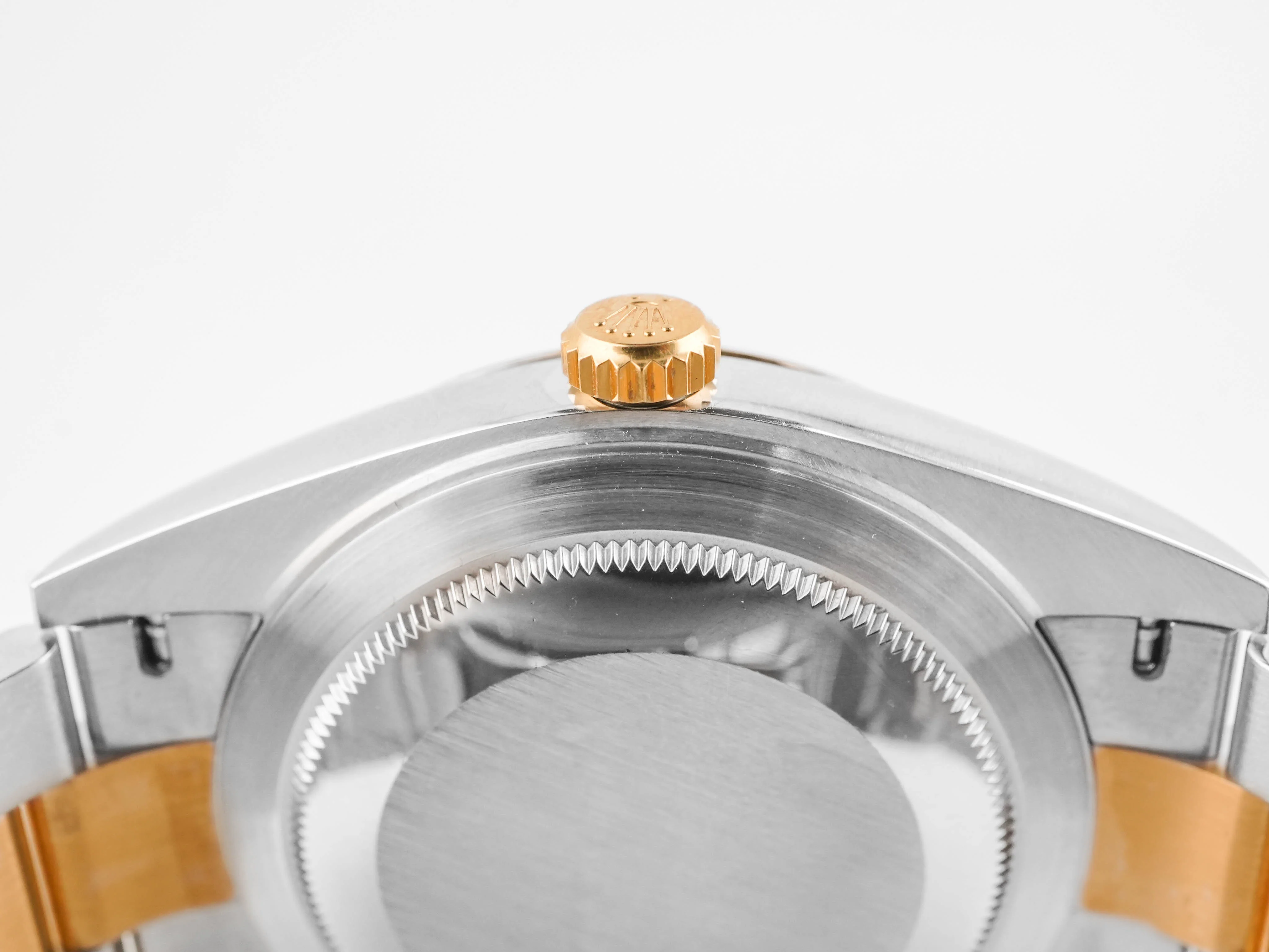 Rolex 126333 Datejust 41 mm Fluted Bezel Champagne Index Dial Oyster Bracelet Box and Papers 2019 - Image 7