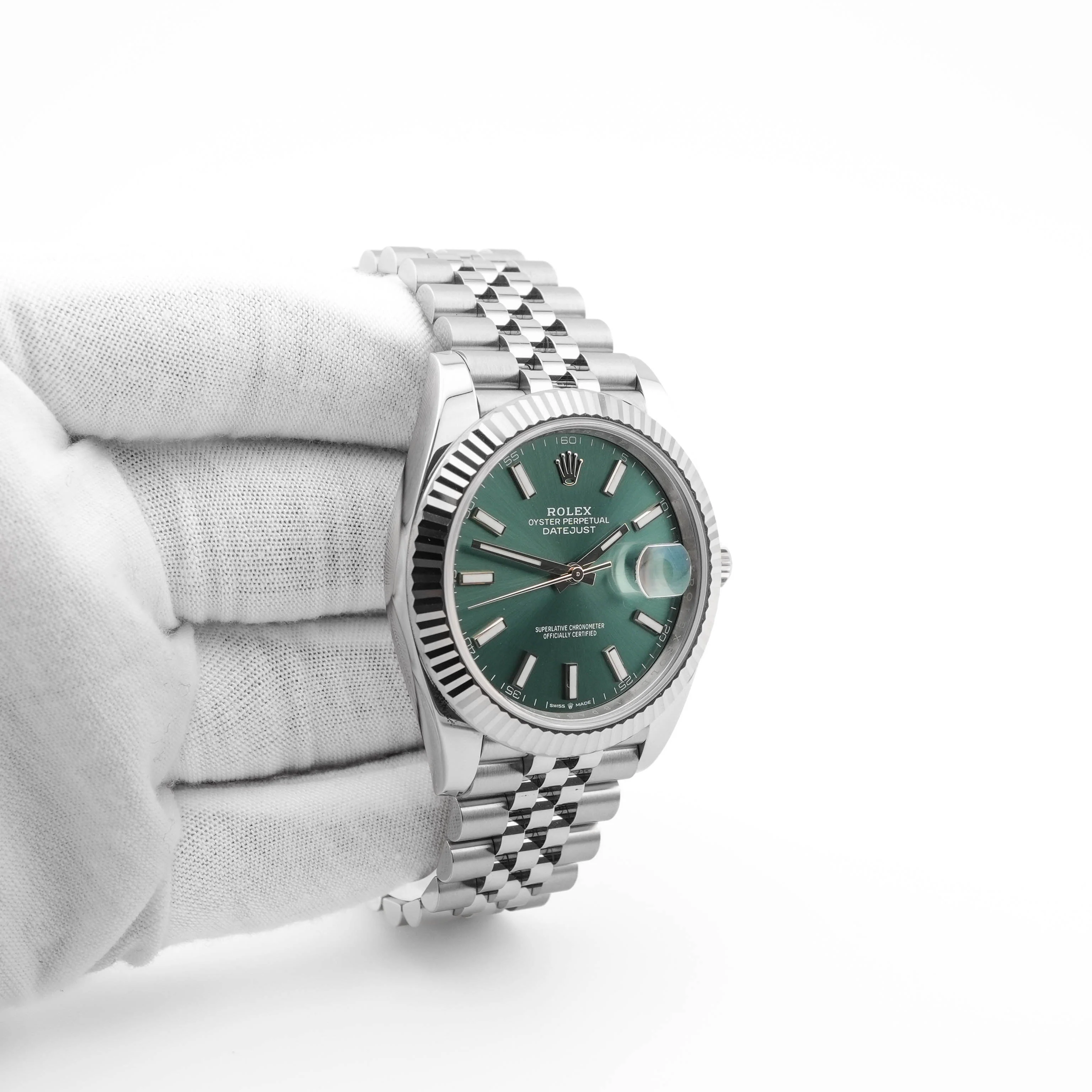 Rolex 126334 Datejust 41 mm 18k White Gold Mint Green Dial Jubilee Bracelet Box and Papers 2025 - Image 4