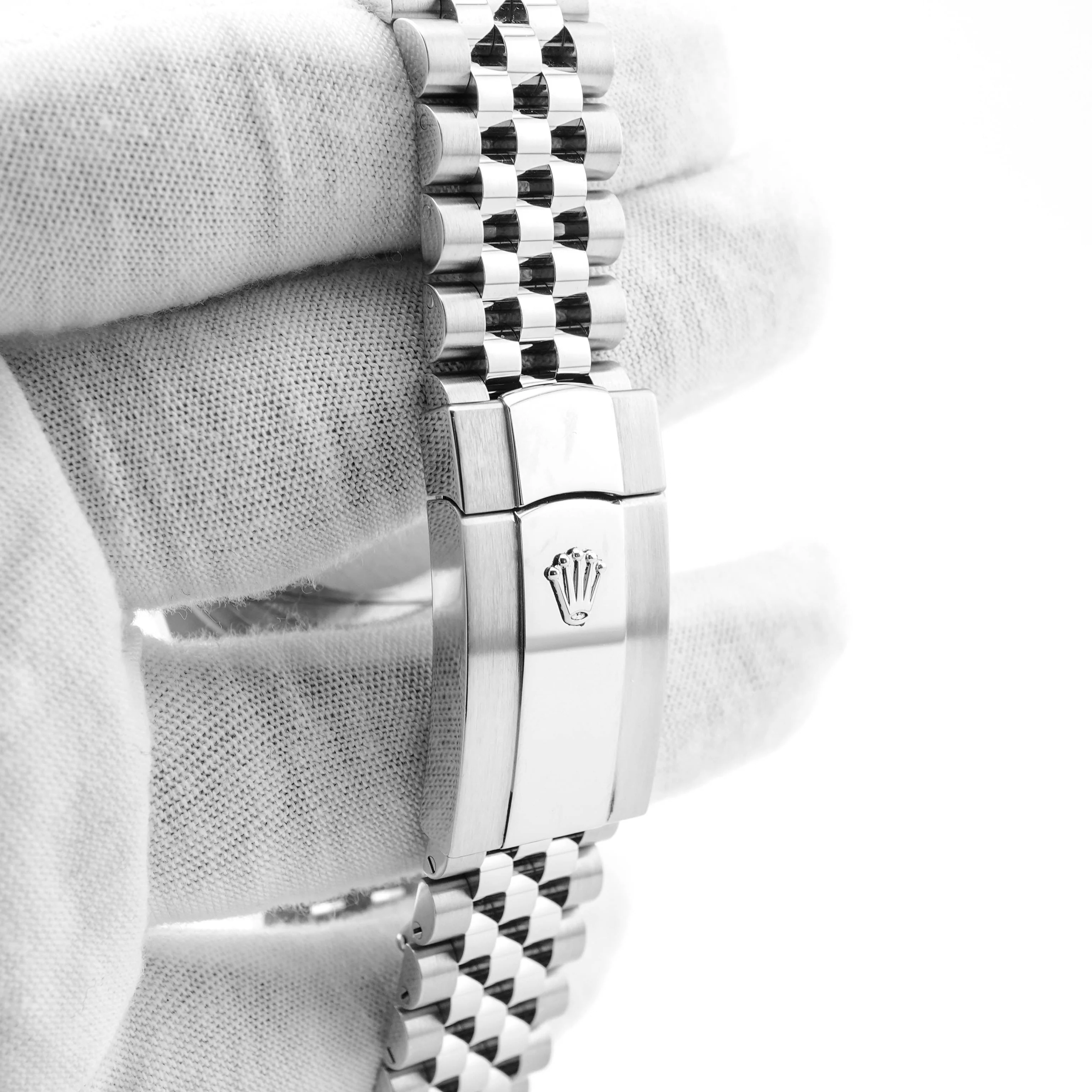 Rolex 126334 Datejust 41 mm 18k White Gold Mint Green Dial Jubilee Bracelet Box and Papers 2025 - Image 5