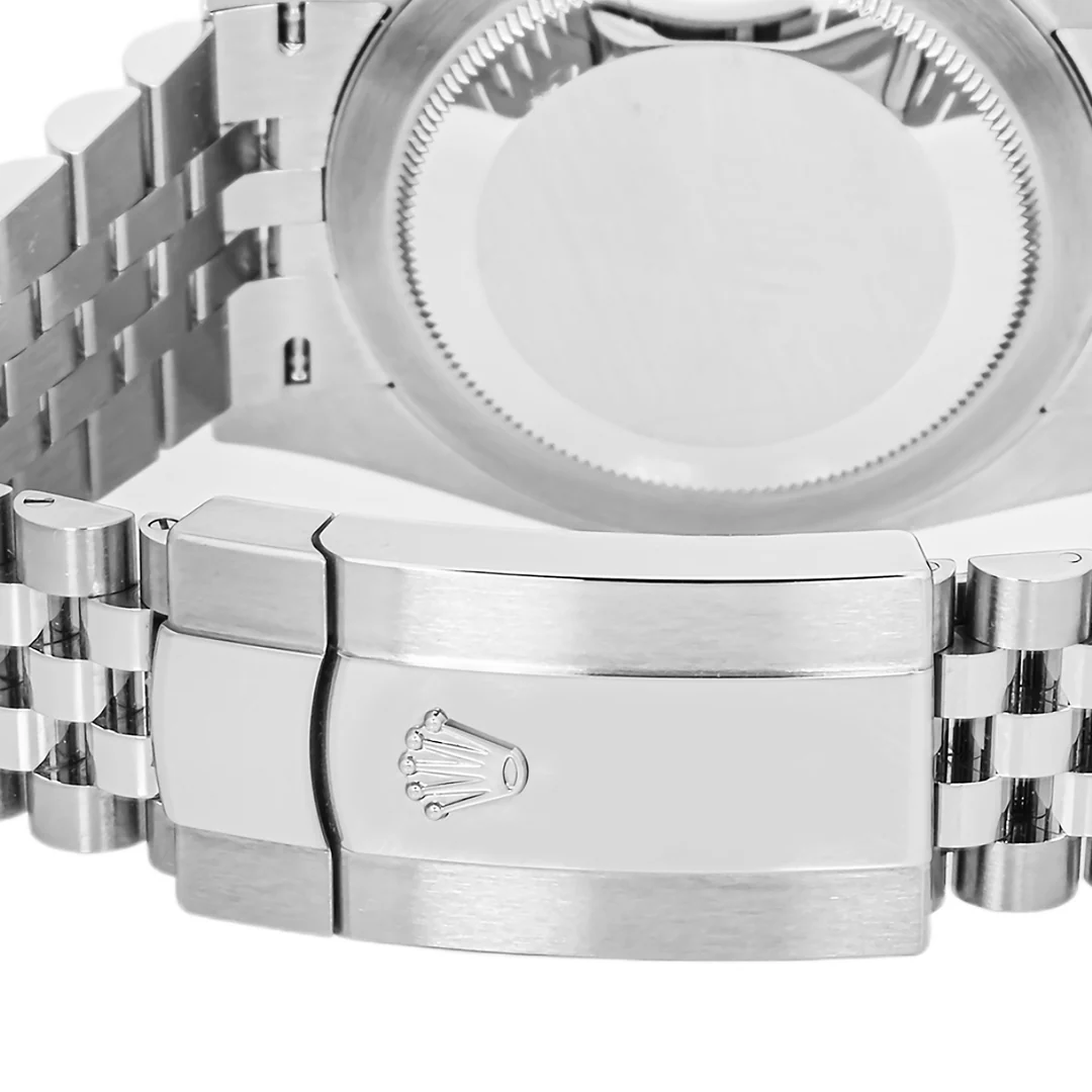 Rolex 126334 Datejust 41 mm Fluted Bezel Blue Roman Dial Jubilee Bracelet Box and Papers 2025 - Image 5