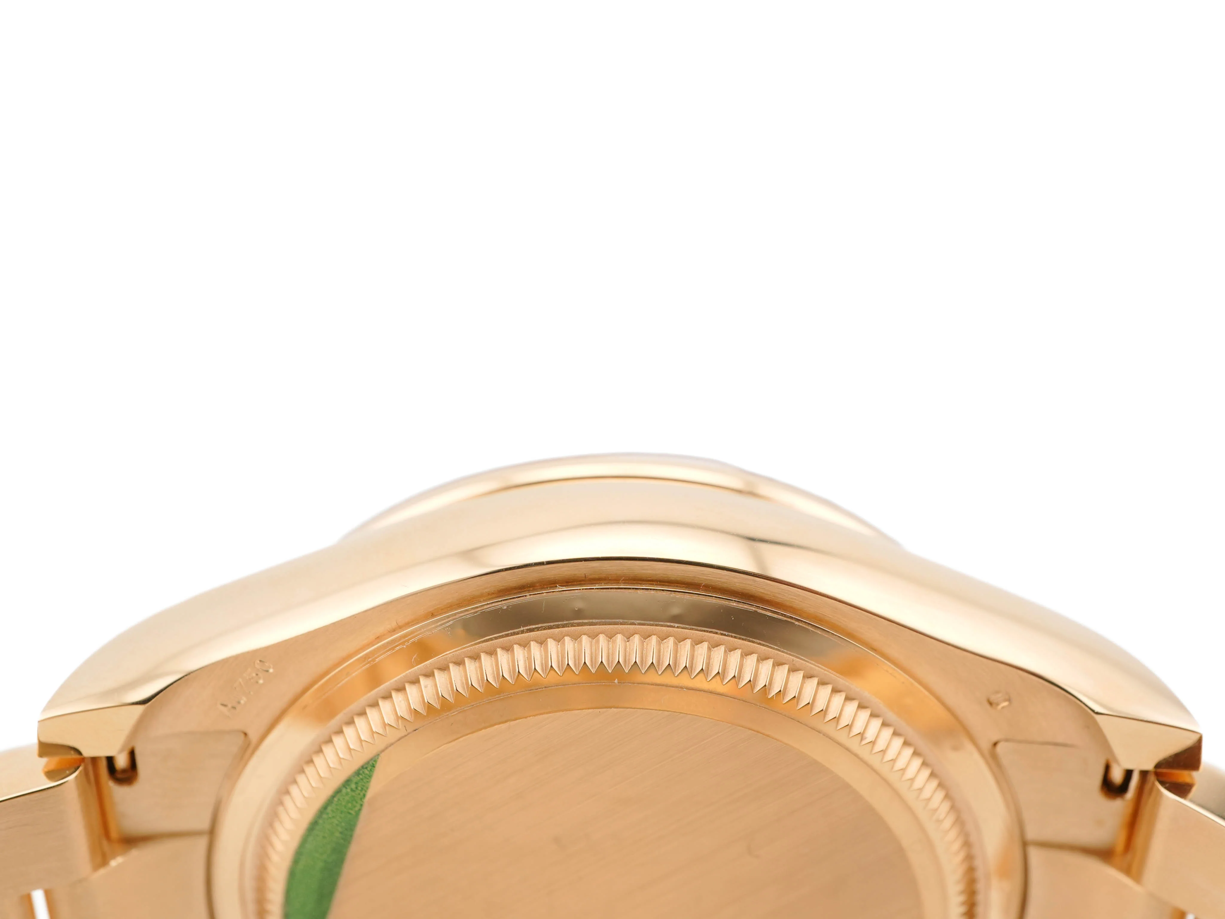 Rolex 126508 Cosmograph Daytona 40 mm 18K Yellow Gold Black Index Dial Box and Papers 2024 - Image 9