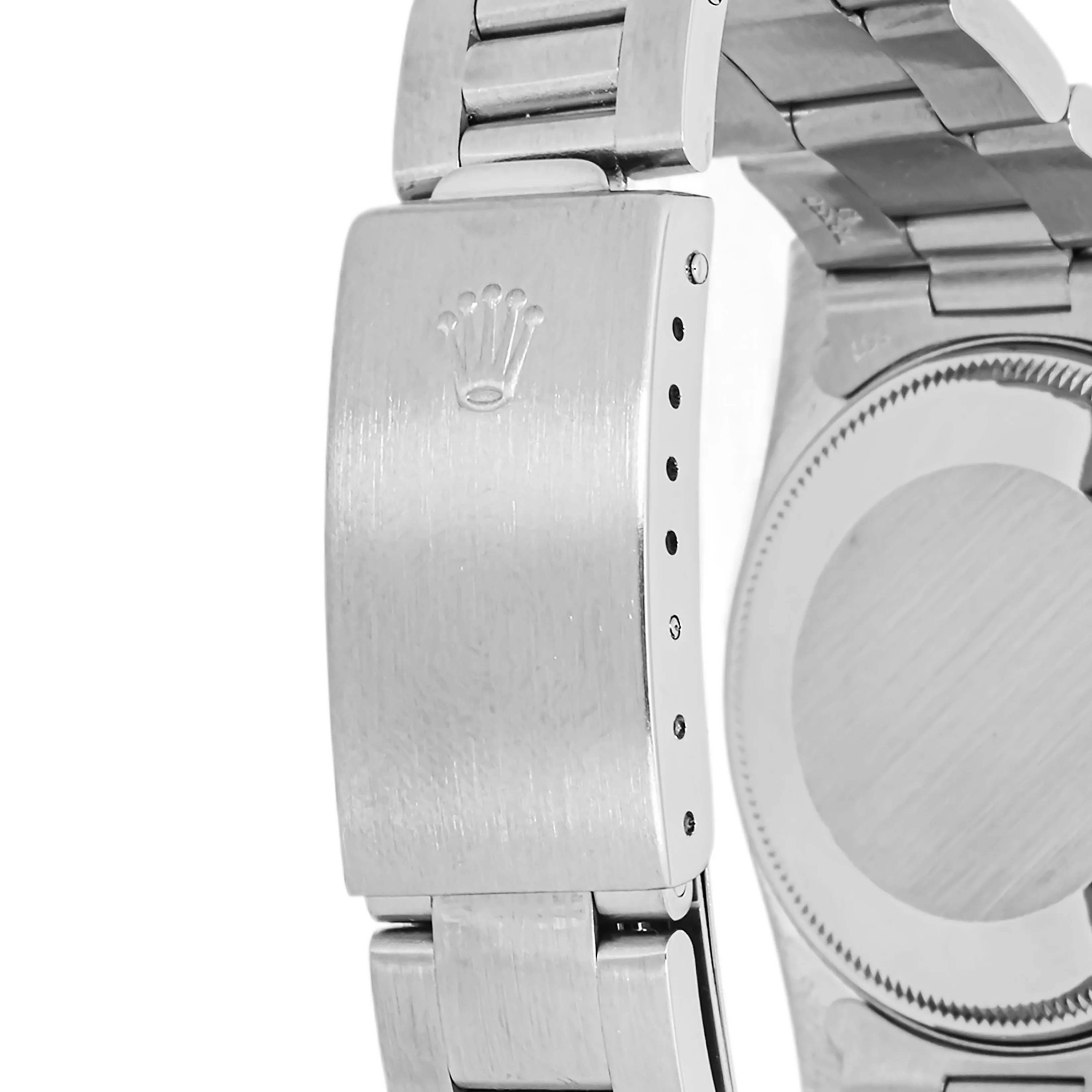 Rolex 15010 Oyster Perpetual Date 34 mm Engine Turned Bezel Silver Index Dial Oyster Bracelet 1982 - Image 4