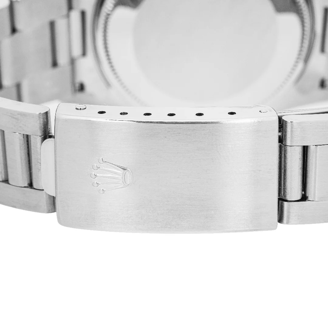 Rolex 15010 Air-King 34 mm Engine Turned Bezel Black Dial Oyster Bracelet 2005 - Image 4