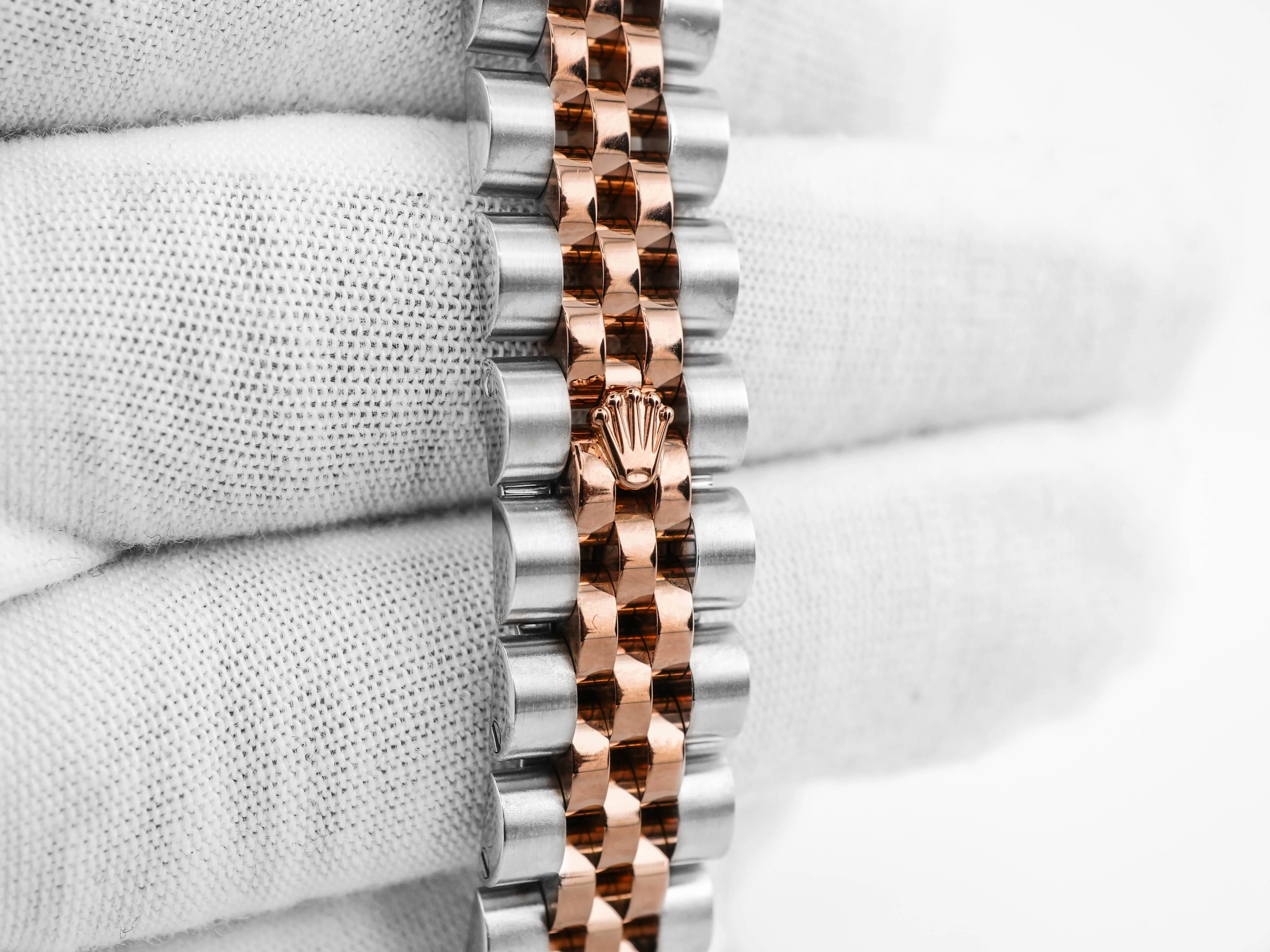 Rolex 179171 Lady-Datejust 26 mm Pink Jubilee Diamond Dial Jubilee Bracelet Box and Papers 2014 - Image 10