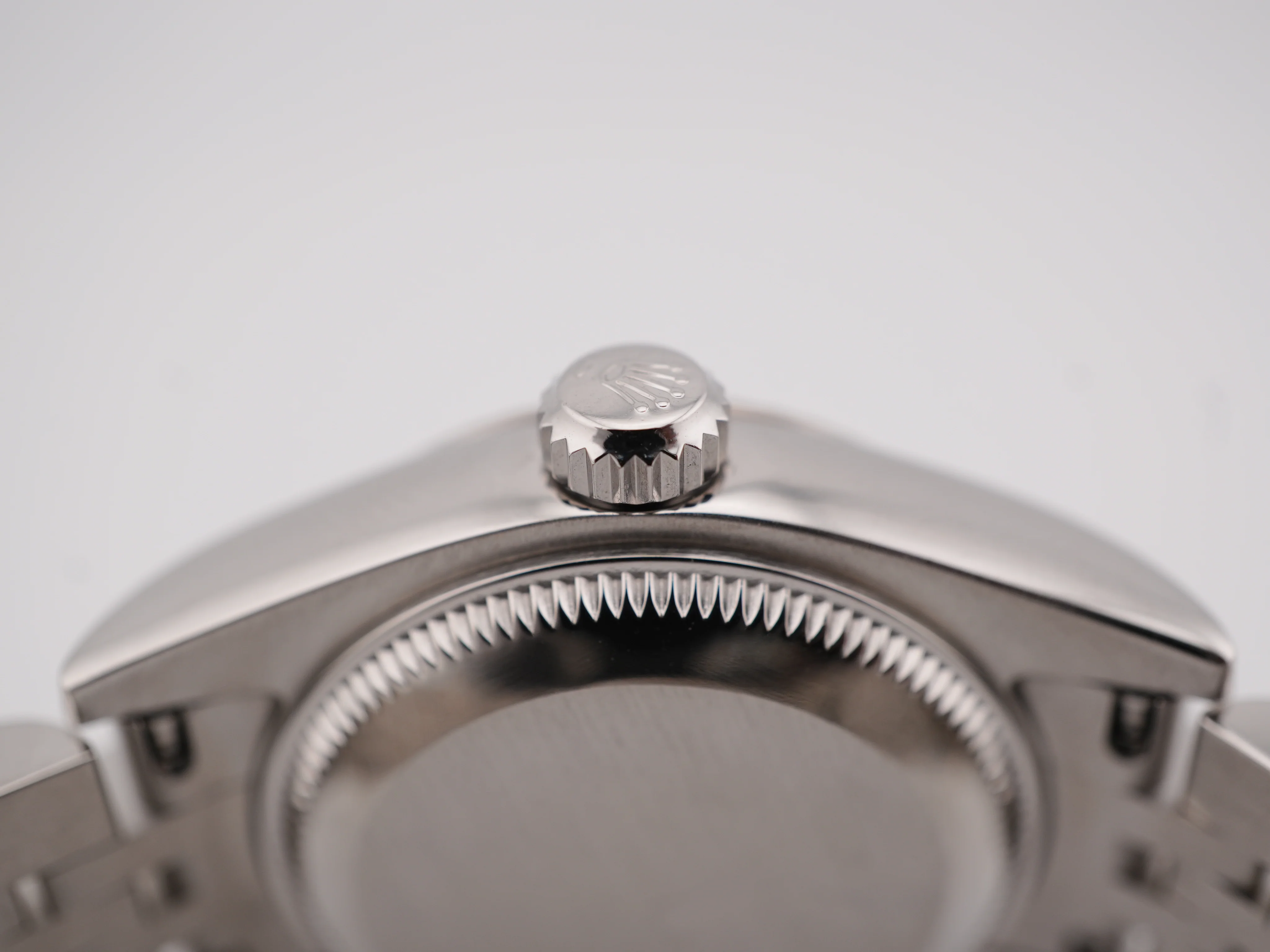 Rolex 179174 Lady-Datejust 26 mm Fluted Bezel MOP White Dial Jubilee Bracelet Box and Papers 2012 - Image 8