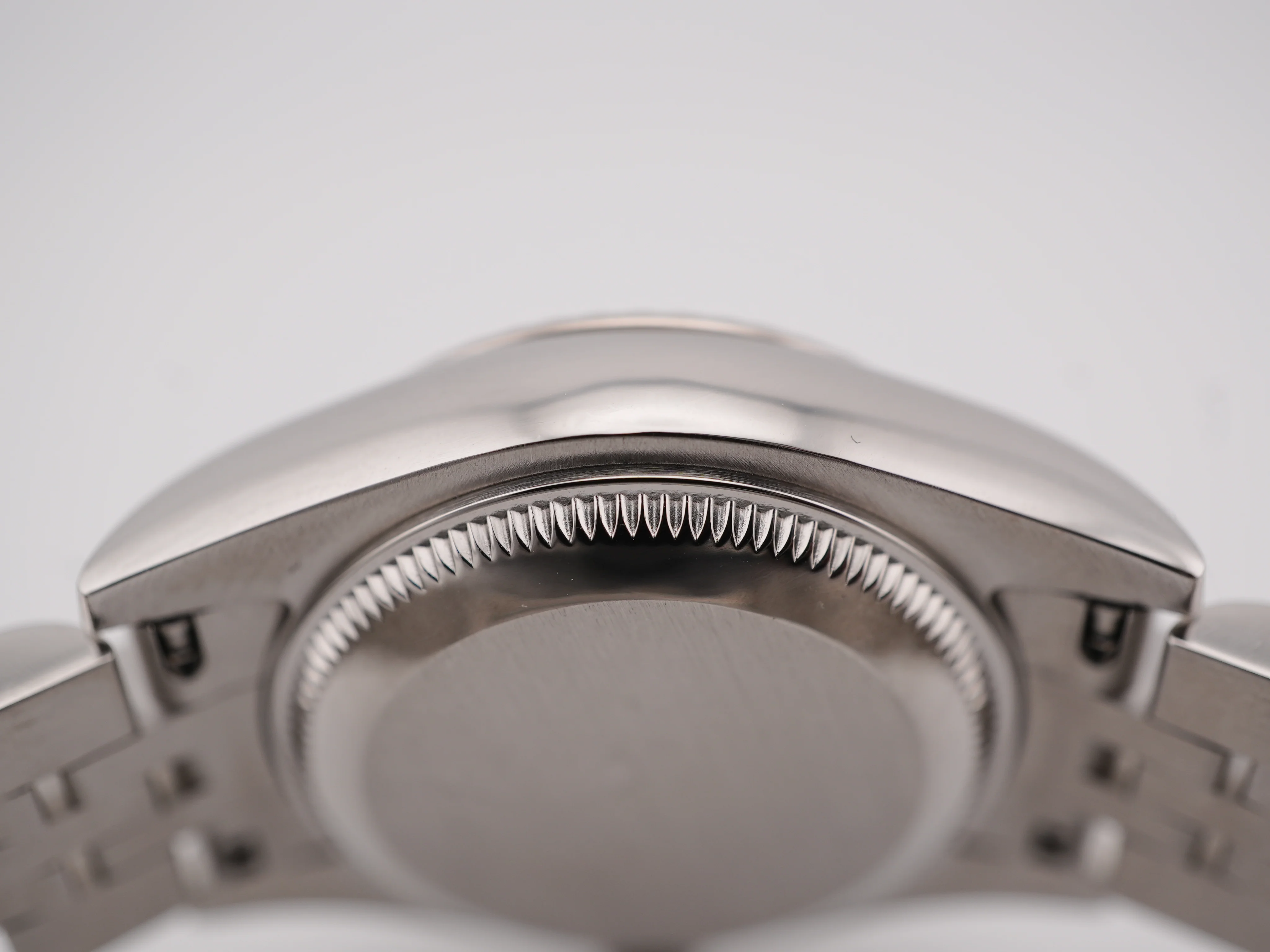 Rolex 179174 Lady-Datejust 26 mm Fluted Bezel MOP White Dial Jubilee Bracelet Box and Papers 2012 - Image 9