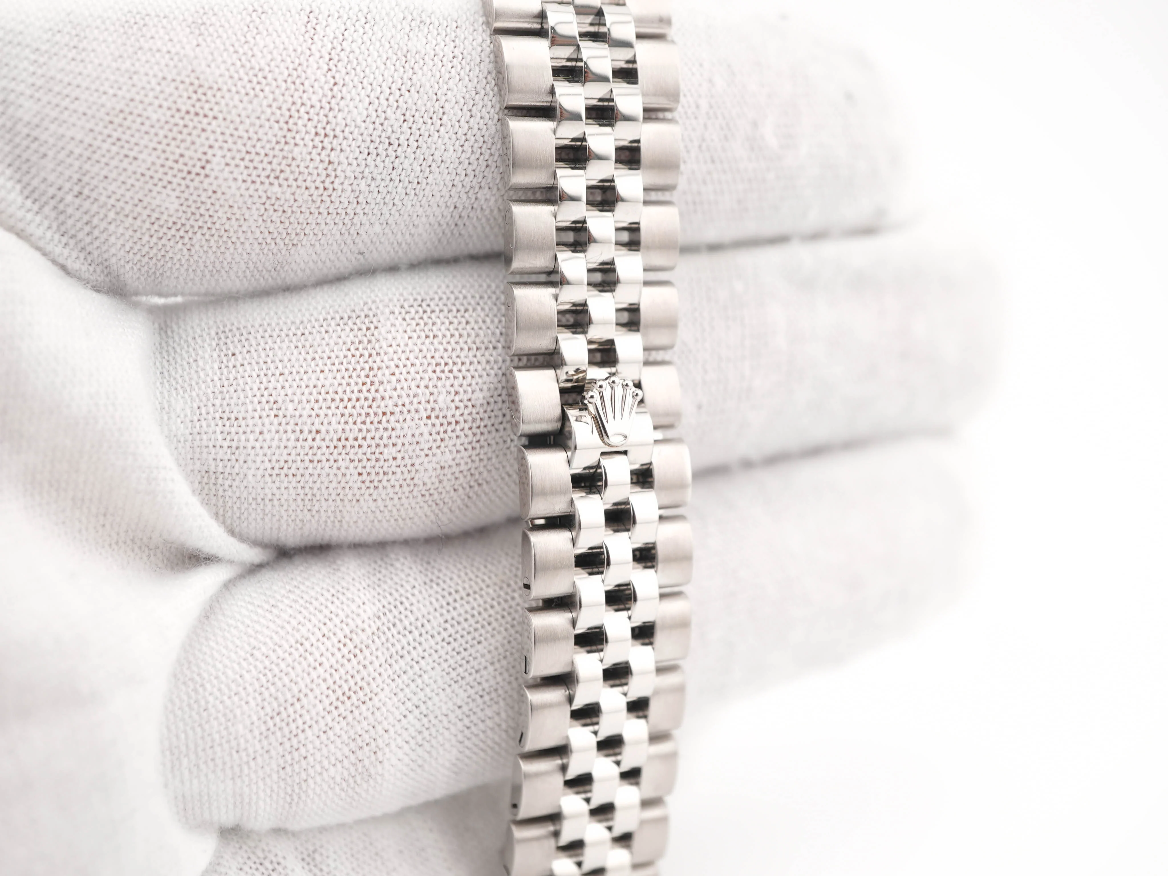 Rolex 179174 Lady-Datejust 26 mm Fluted Bezel Silver Dial Jubilee Bracelet Box and Papers 2007 - Image 5