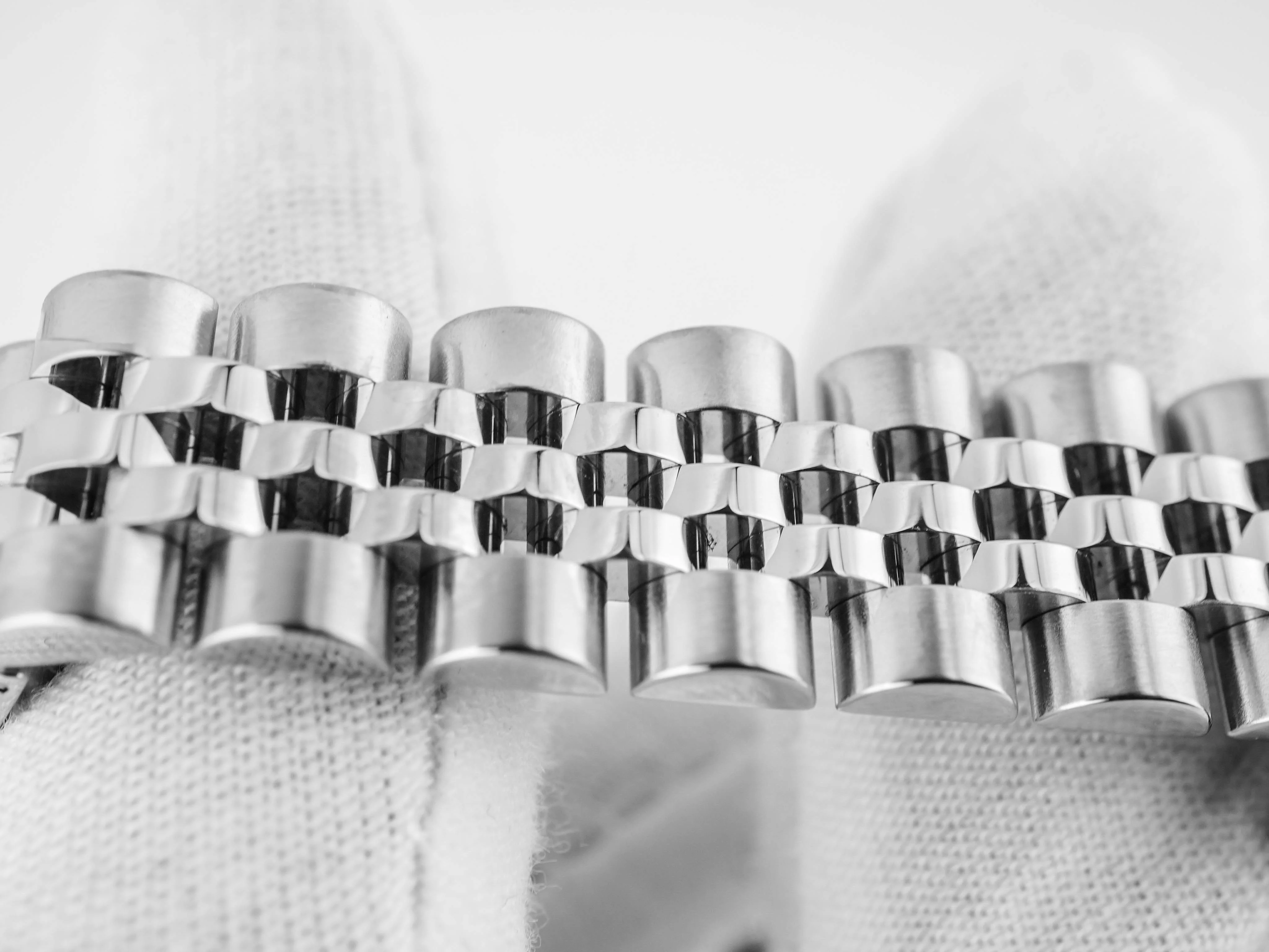 Rolex 179174 Lady-Datejust 26 mm Fluted Bezel Silver Dial Jubilee Bracelet Box and Papers 2015 - Image 7