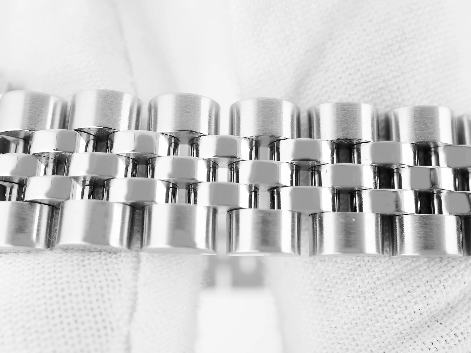 Rolex 179174 Lady-Datejust 26 mm MOP Diamond Dial Jubilee Bracelet Box and Papers 2010 - Image 5