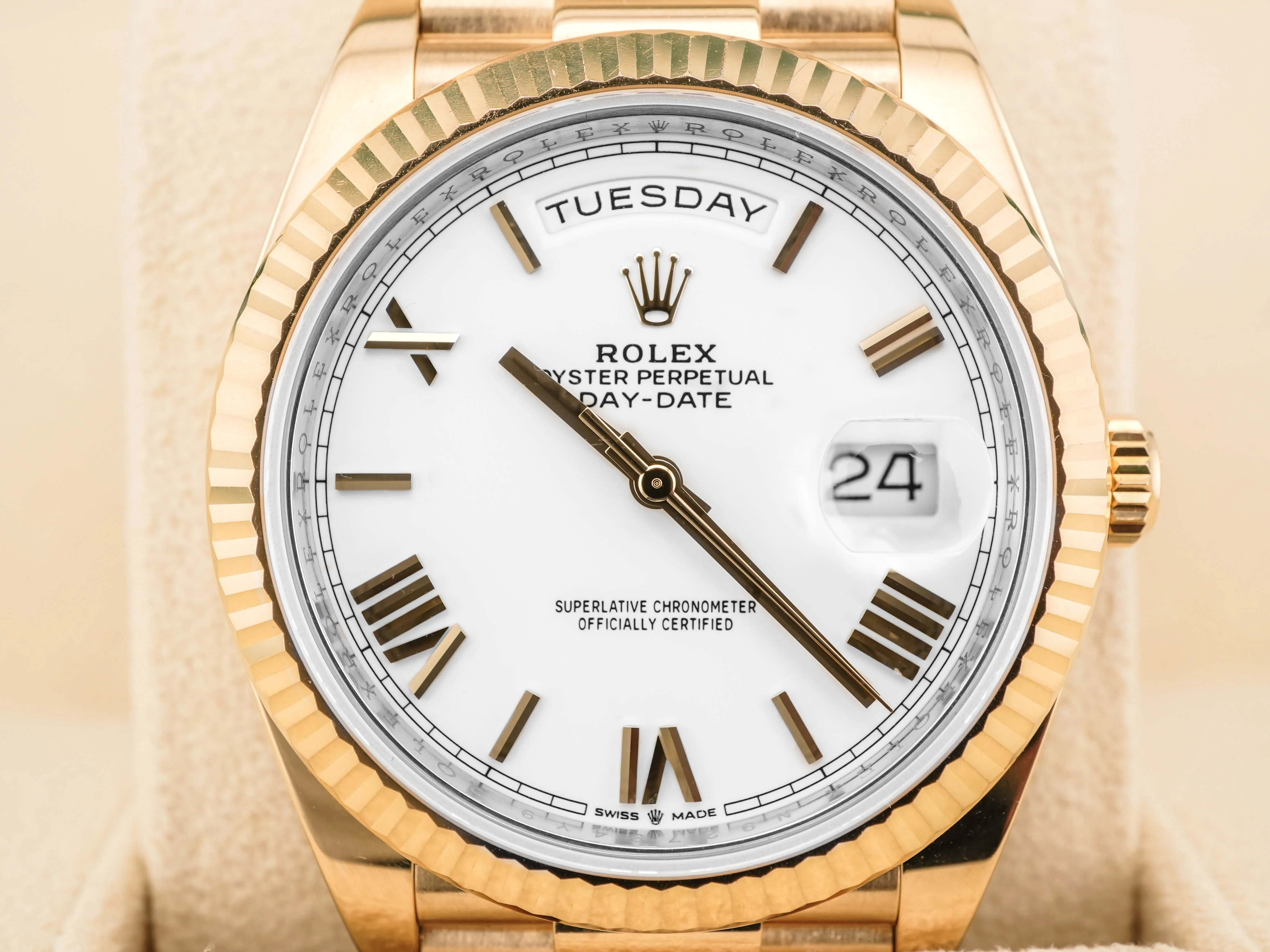 Rolex 228238 Day-Date 40 mm 18k Yellow Gold White Dial Presidential Bracelet Box and Papers 2024 - Image 3
