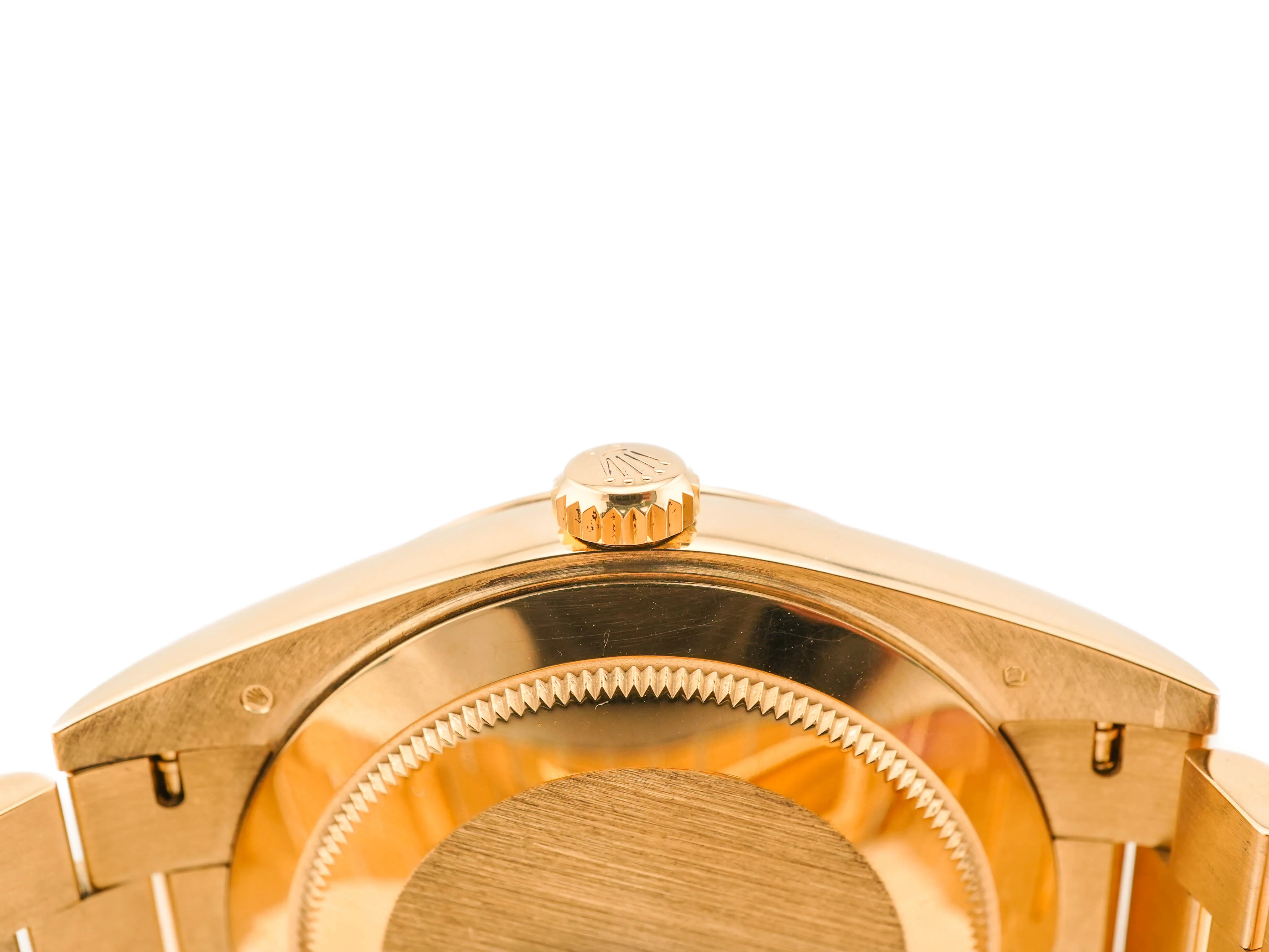 Rolex 228238 Day-Date 40 mm 18k Yellow Gold White Dial Presidential Bracelet Box and Papers 2024 - Image 8