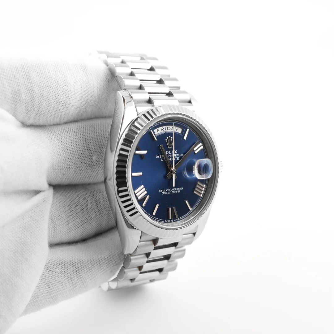 Rolex 228239 Day-Date 40 mm 18K White Gold Blue Bevelled Roman Dial Box and Papers 2025 - Image 4