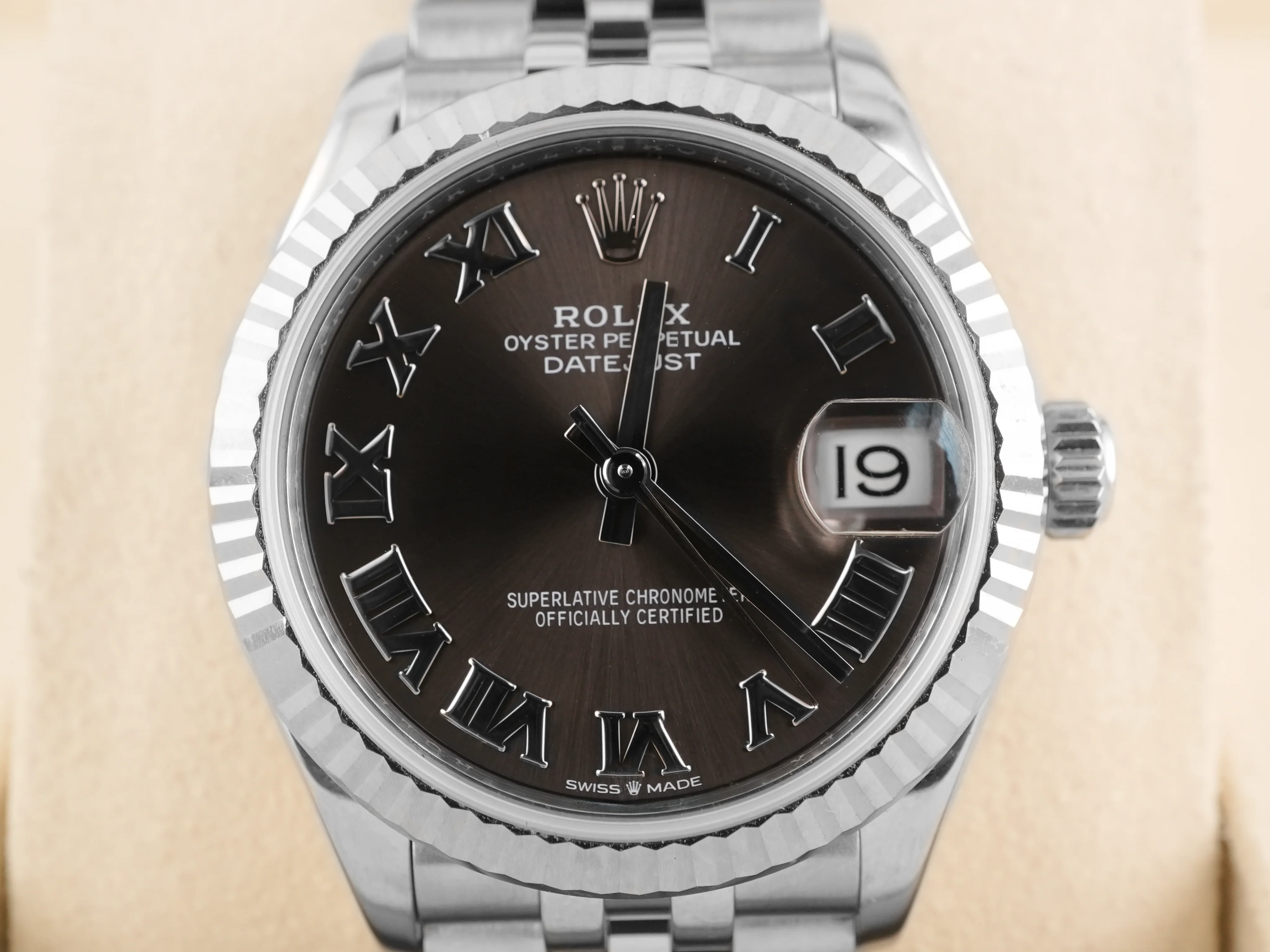 Rolex 278274 Datejust 31 mm Fluted Bezel Dark Grey Roman Dial Jubilee Bracelet Box and Papers 2020 - Image 3