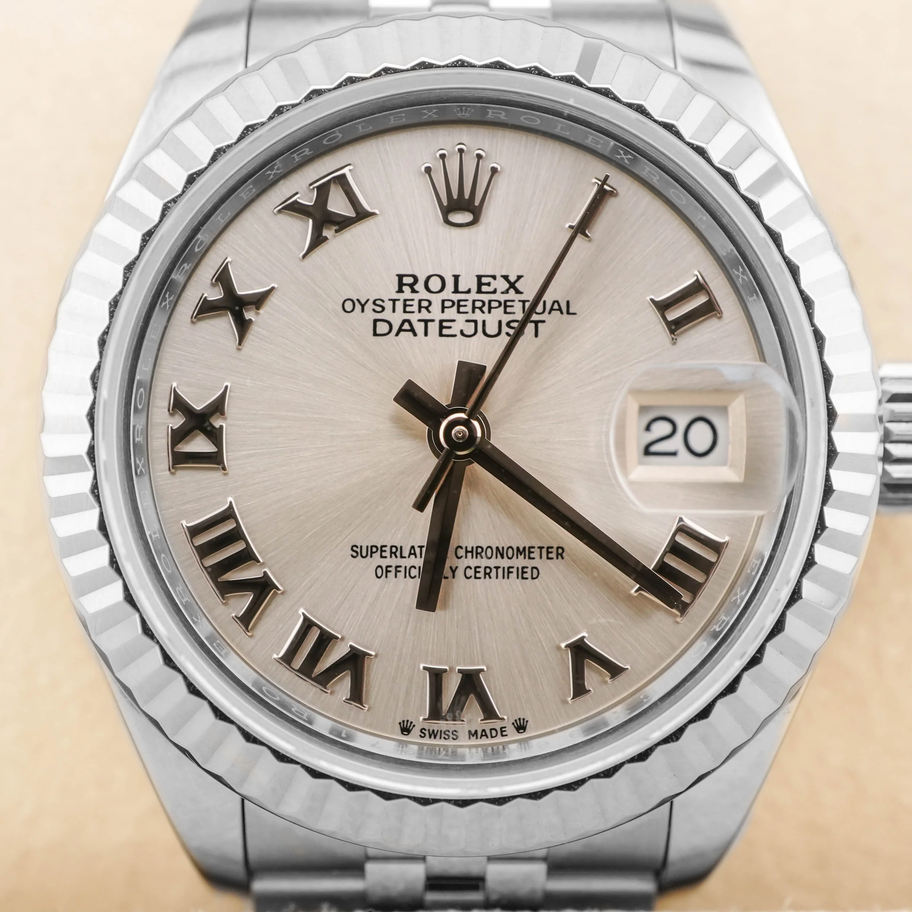 Rolex 279174 Lady-Datejust 28 mm Fluted Bezel Silver Dial Jubilee Bracelet Box and Papers 2020 - Image 3