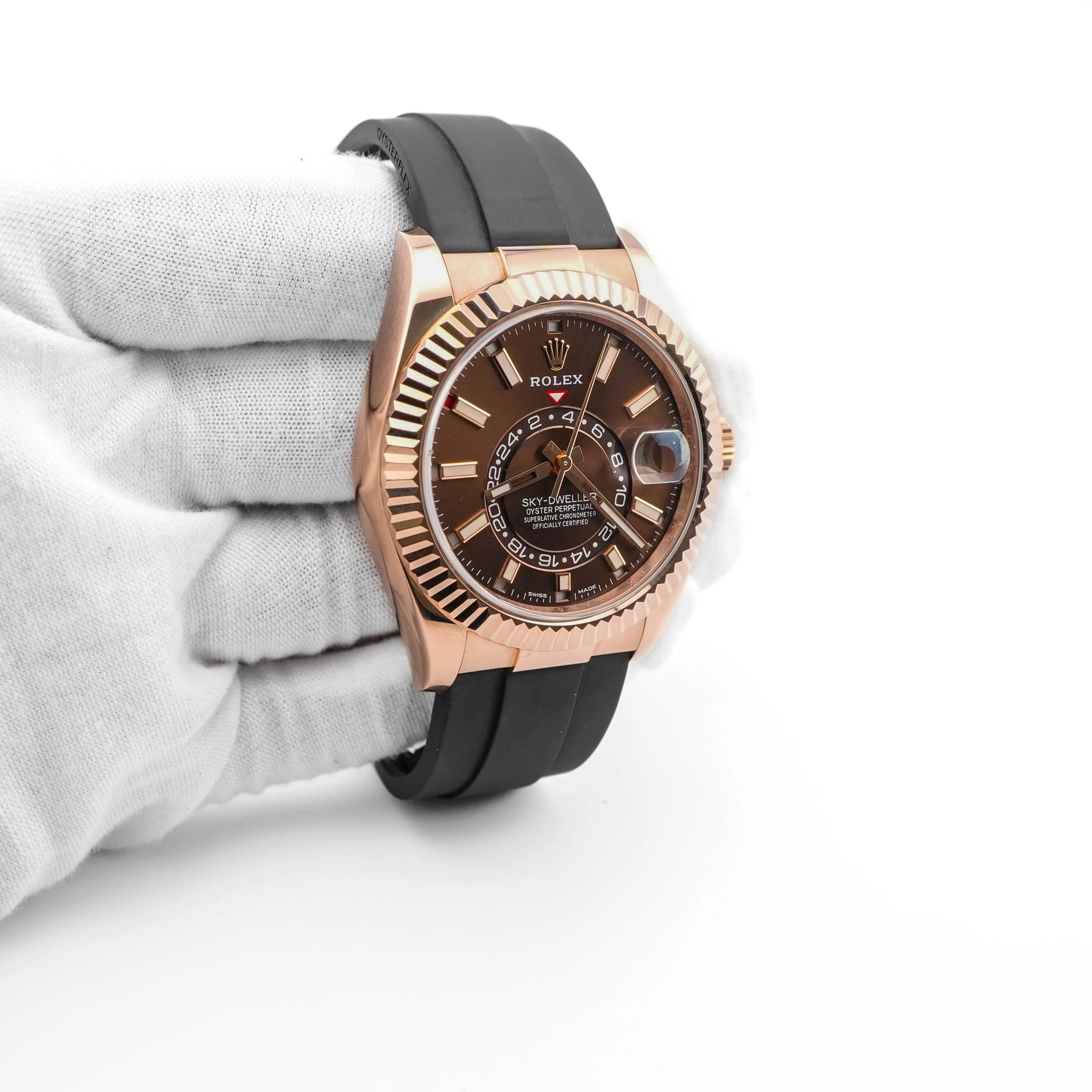 Rolex 326235 Sky-Dweller 18K Rose Gold Chocolate Dial Oysterflex Bracelet Box and Papers 2023 - Image 4