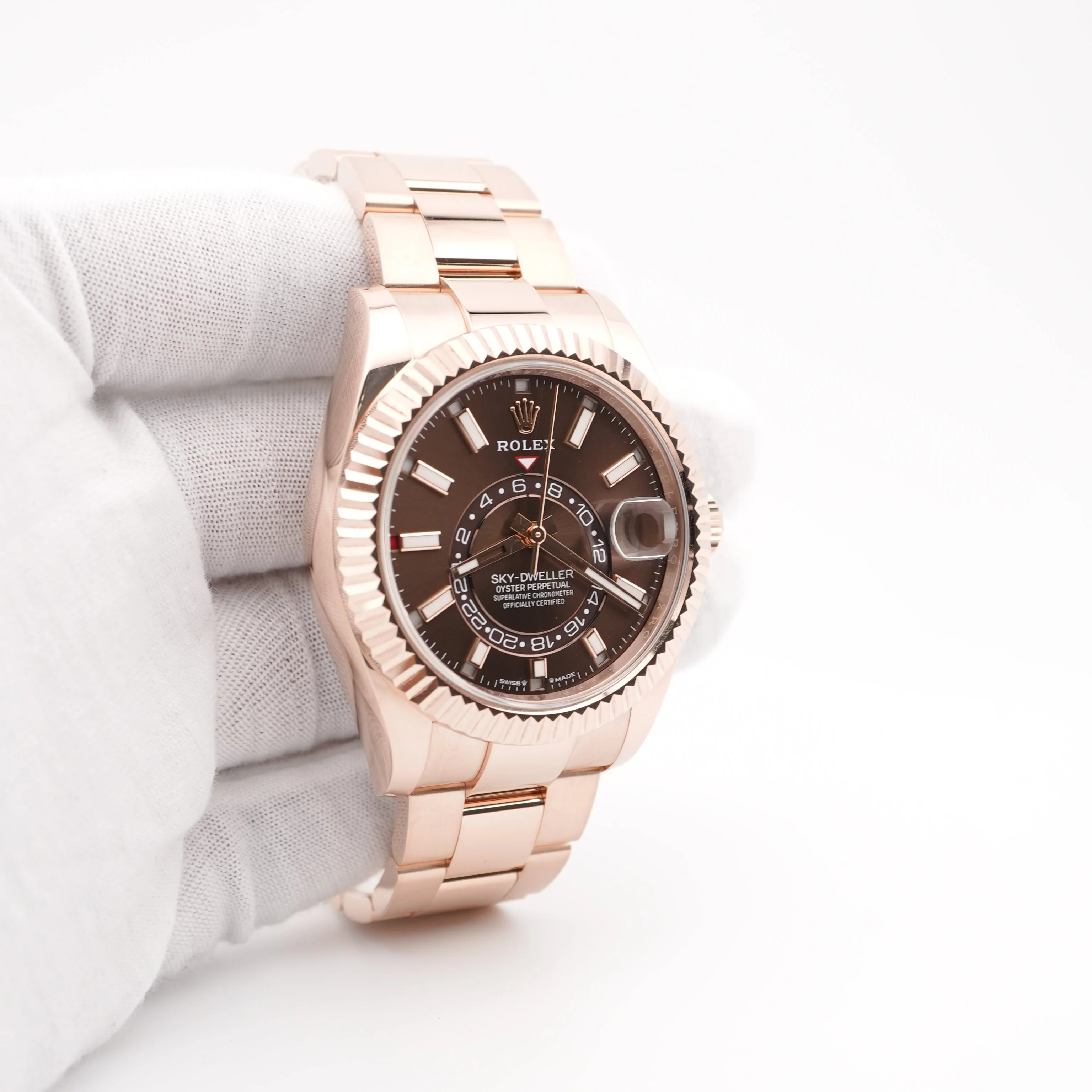 Rolex 336935 Sky-Dweller 42 mm 18K Rose Gold Chocolate Dial Oyster Bracelet Box and Papers 2024 - Image 4