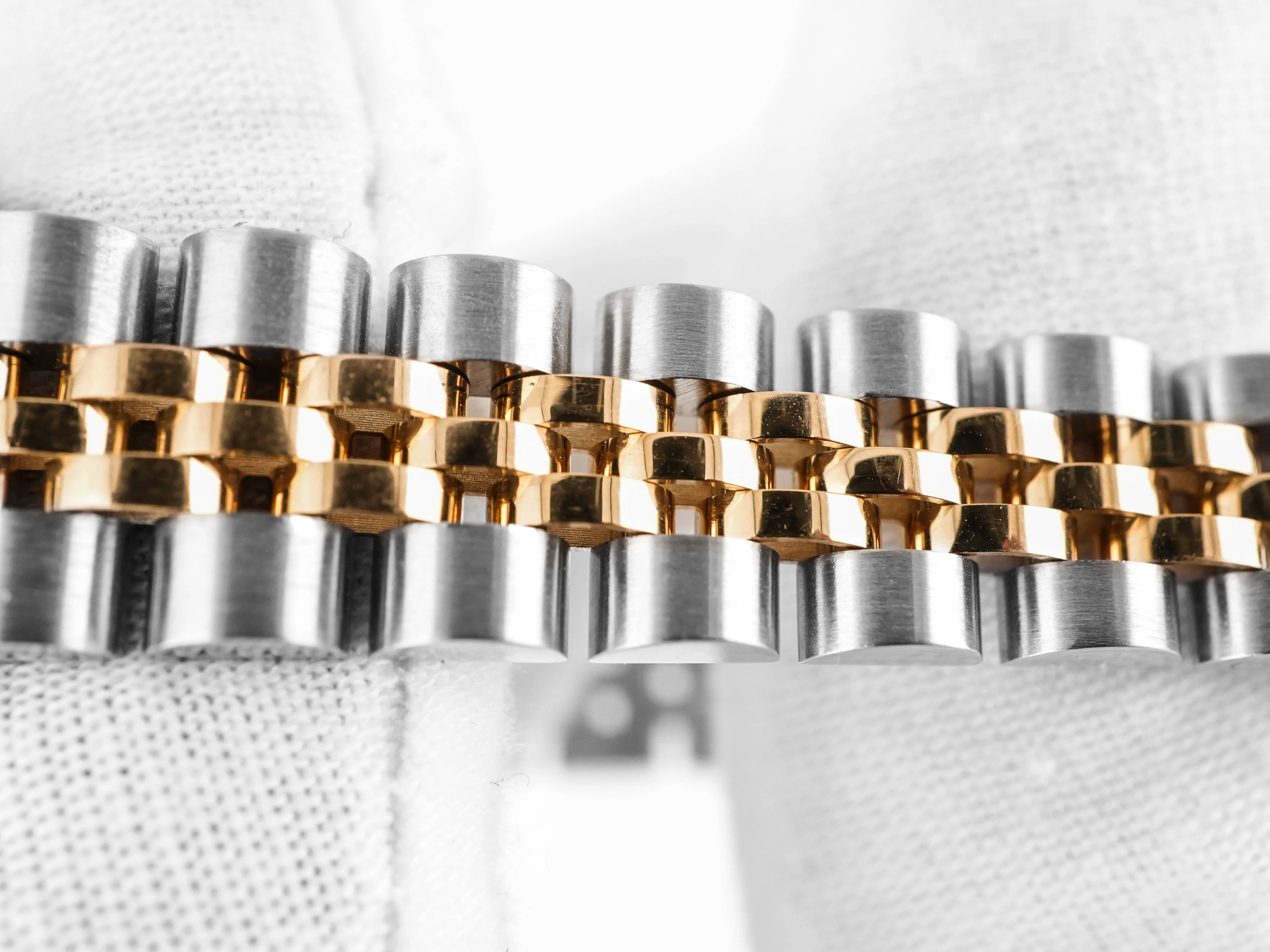 Rolex 69173 Lady-Datejust 26 mm Linen Jubilee Index Dial Jubilee Bracelet Box and Papers 1995 - Image 6